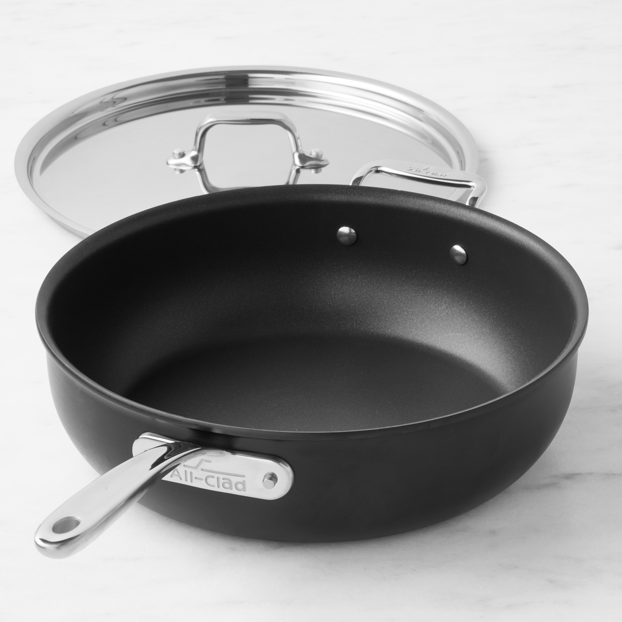 All-Clad NS™ Pro Nonstick Essential Pan