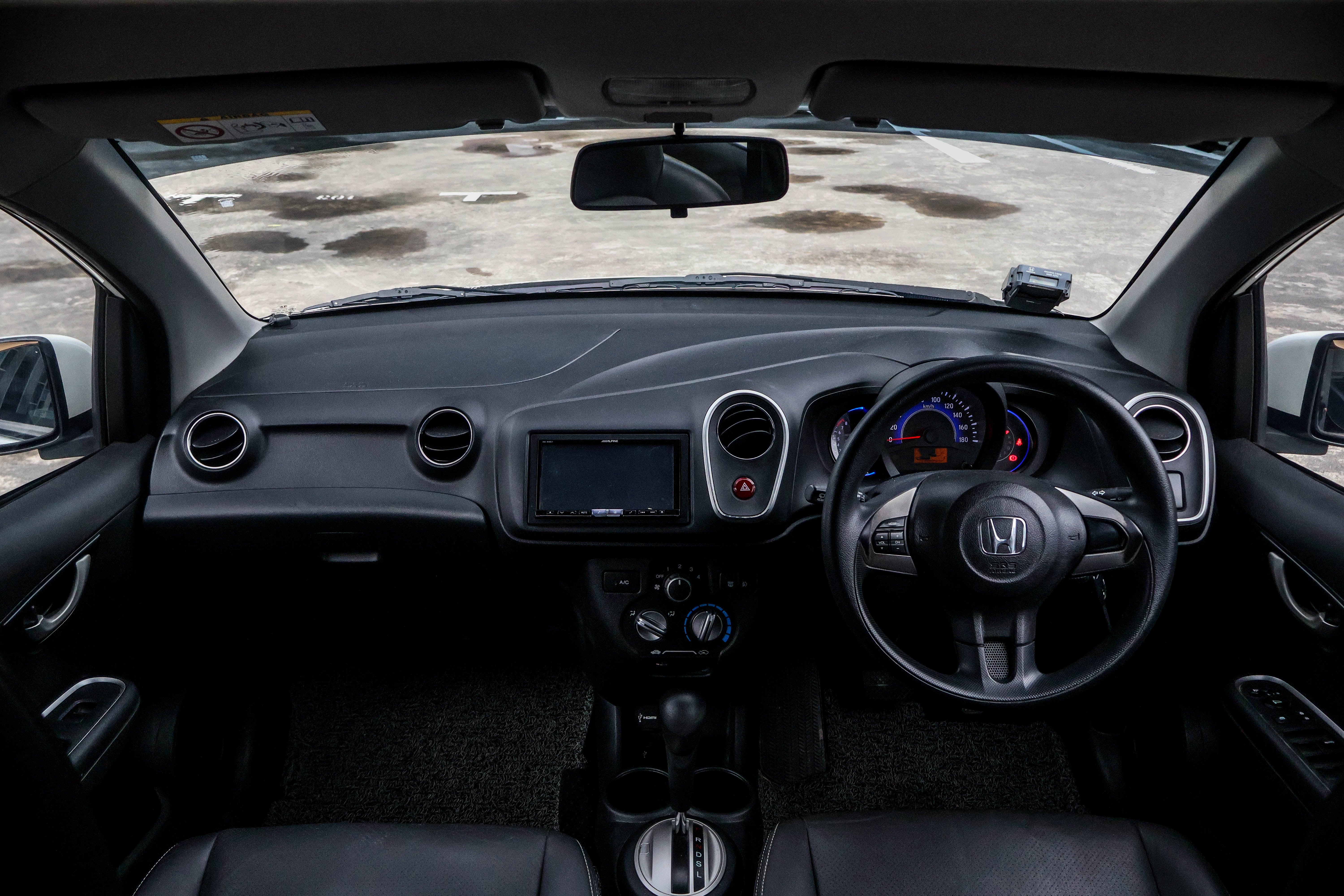 2014 USED HONDA MOBILIO SV 1.5 CVT MRHDD4870FP000001 SMA2573R