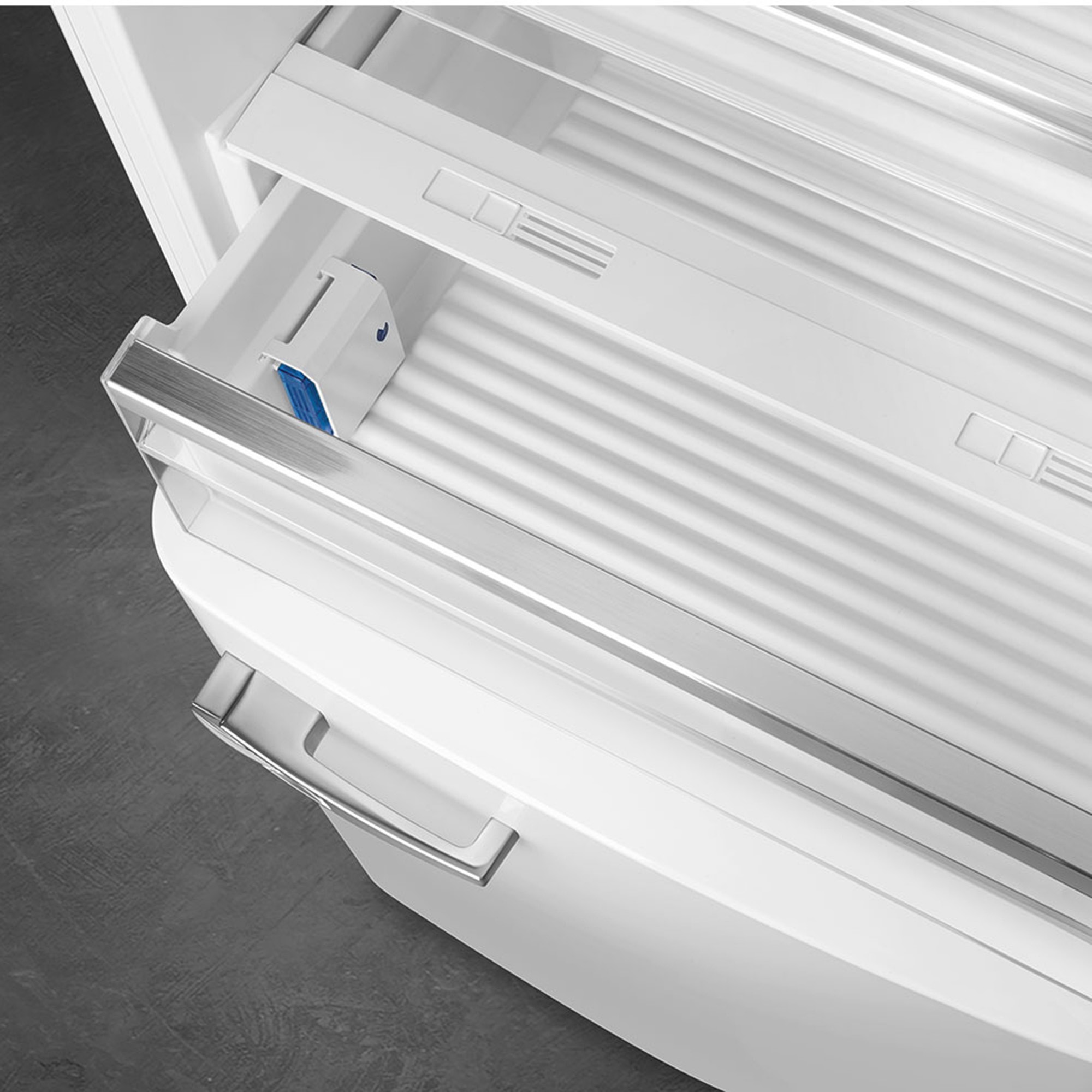 SMEG 50's Style Retro FAB 38 Refrigerator with Freezer