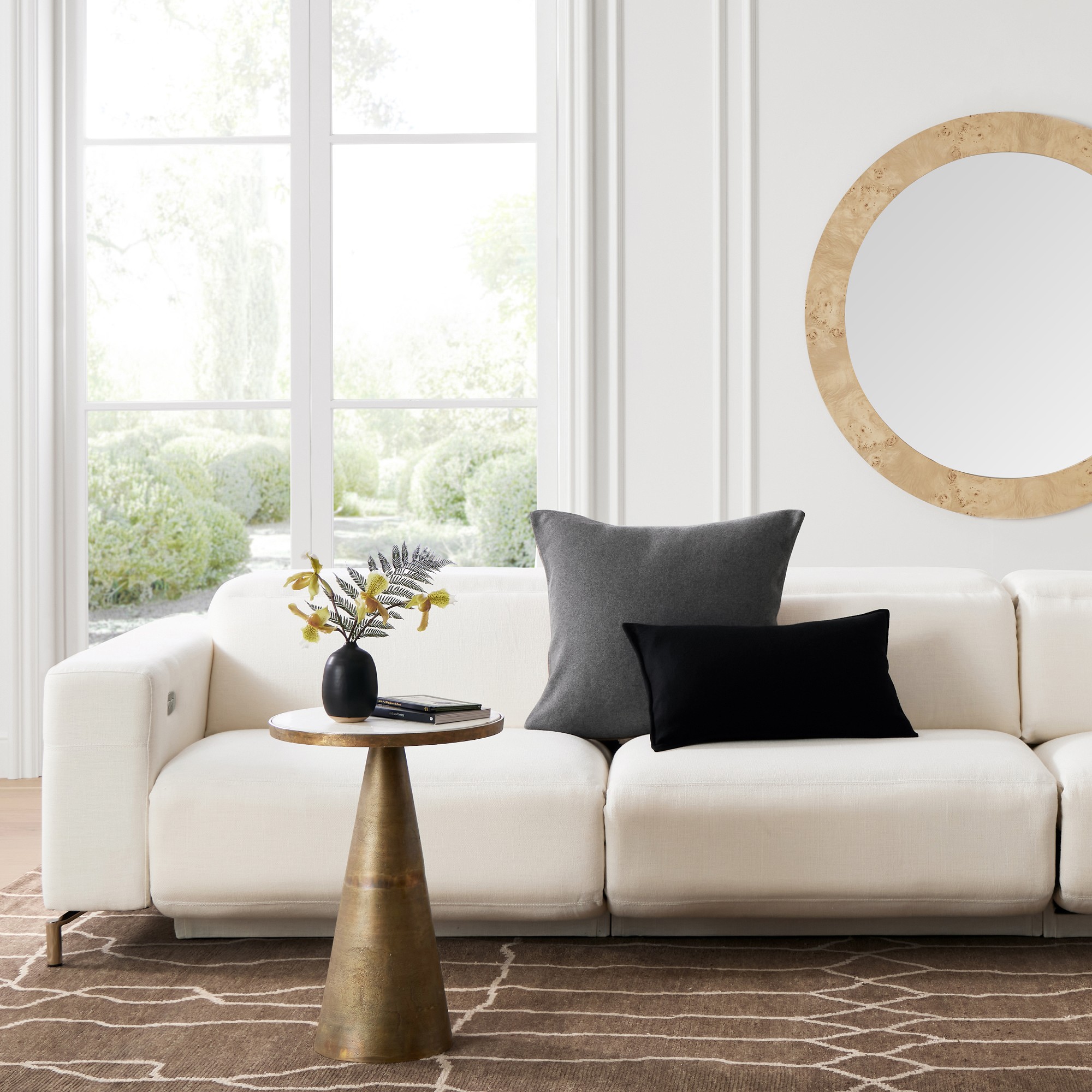 Lark Accent Table (15.5