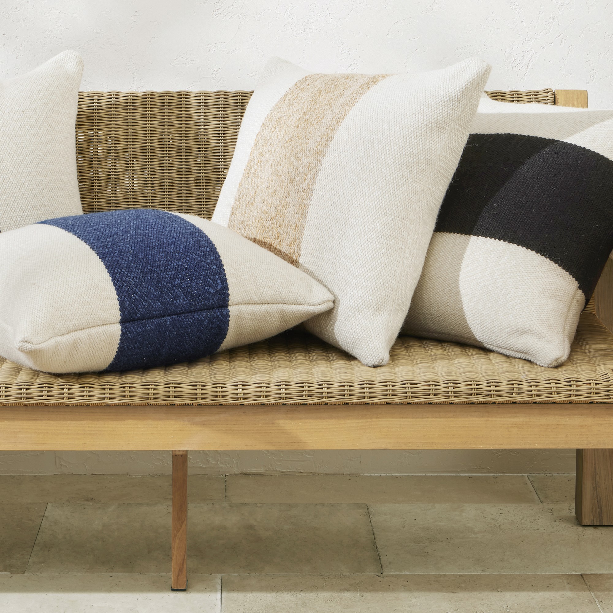 Center Stripe Outdoor Pillow Cover