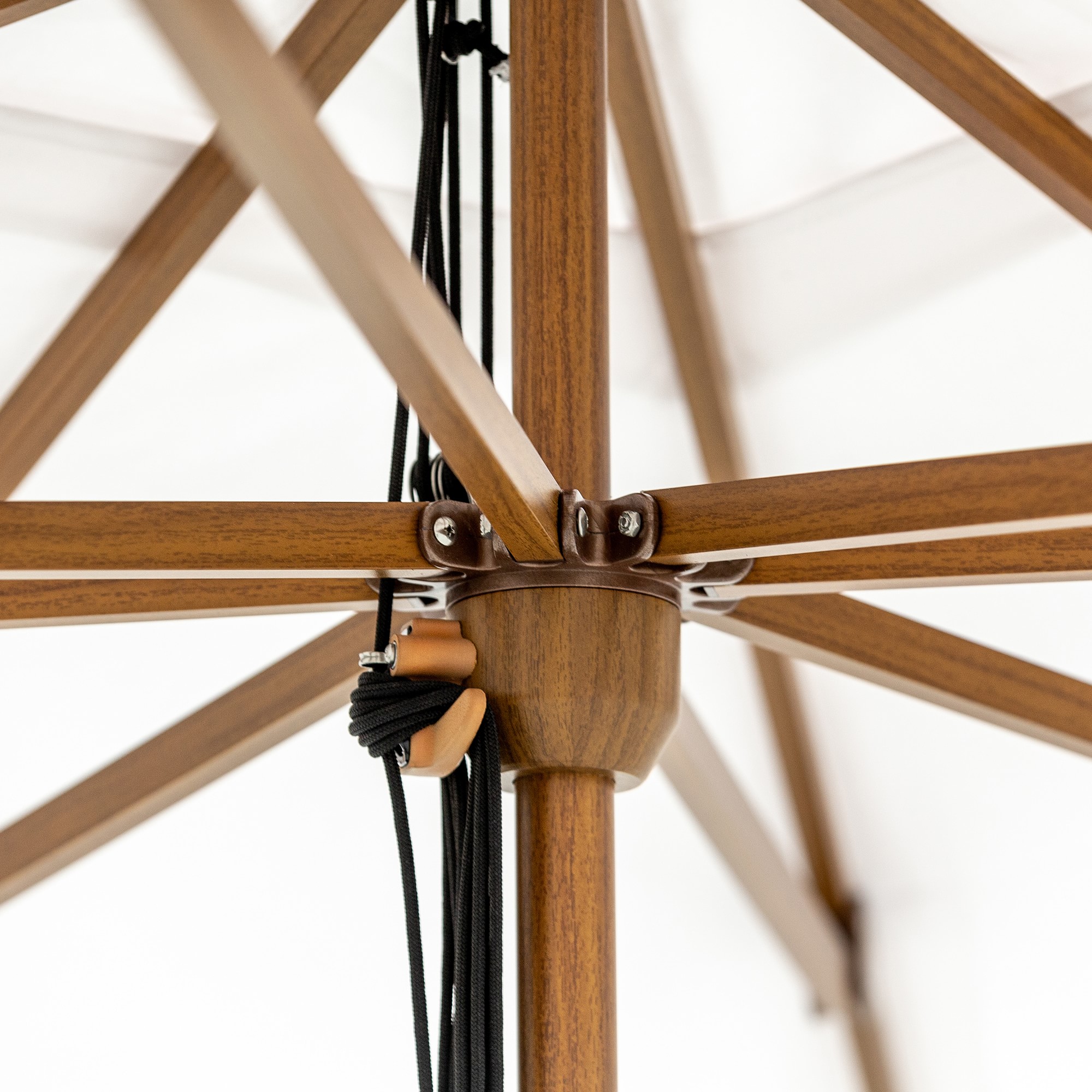 7.5'-11.5' Performance Center Post Umbrella