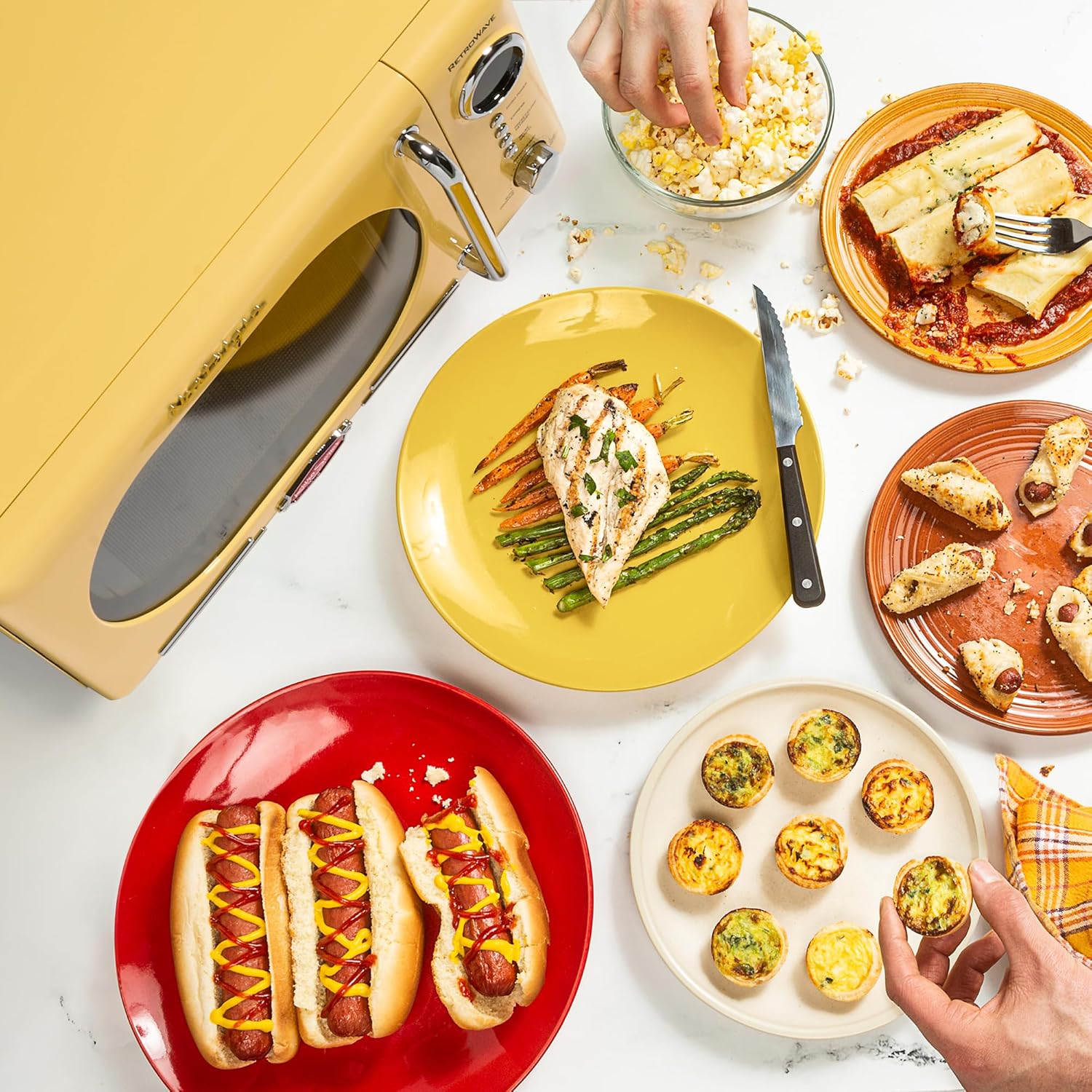 Nostalgia Retro Compact Countertop Microwave Oven - 0.7 Cu. Ft. - 700-Watts with LED Digital Display - Child Lock - Easy Clean Interior - Aqua