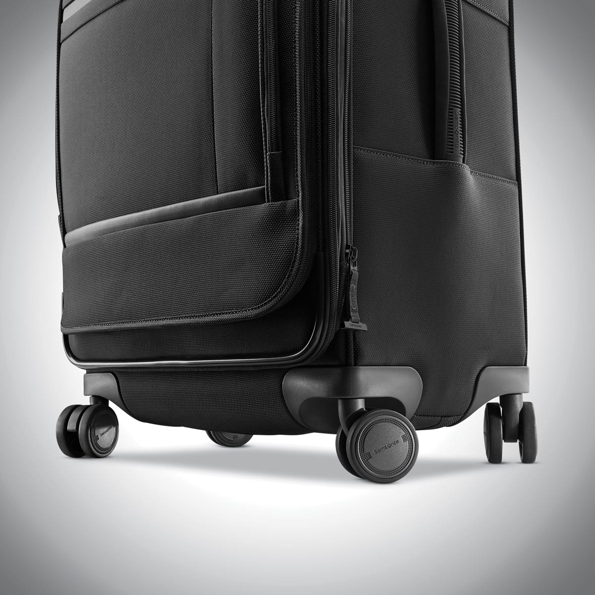 Samsonite Insignis Medium Expandable Spinner