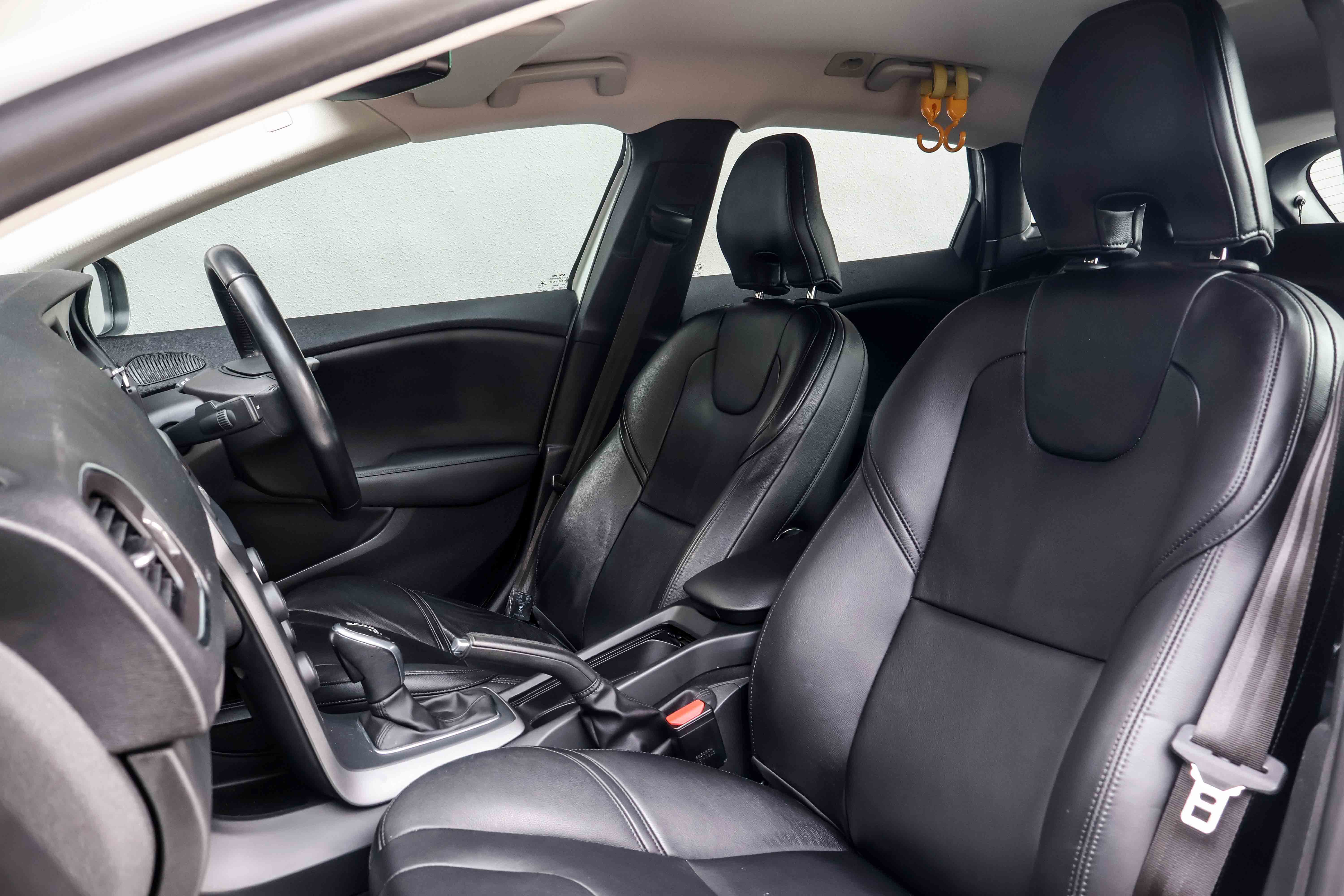 2014 USED VOLVO V40 D2 A/T ABS D/AIRBAG 2WD YV1MV845BF2204559 SKR861G