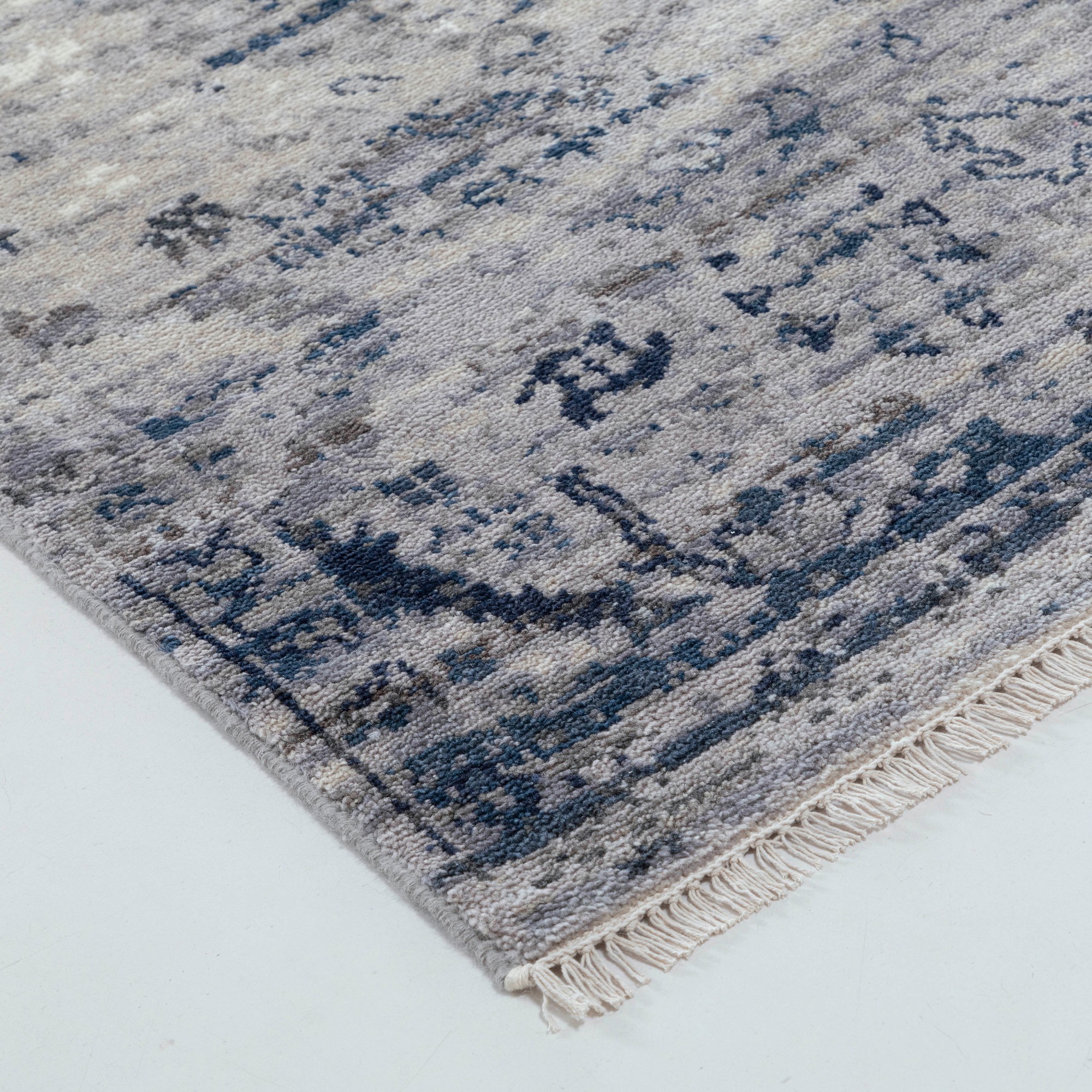 Broken Floral Hand Knotted Rug