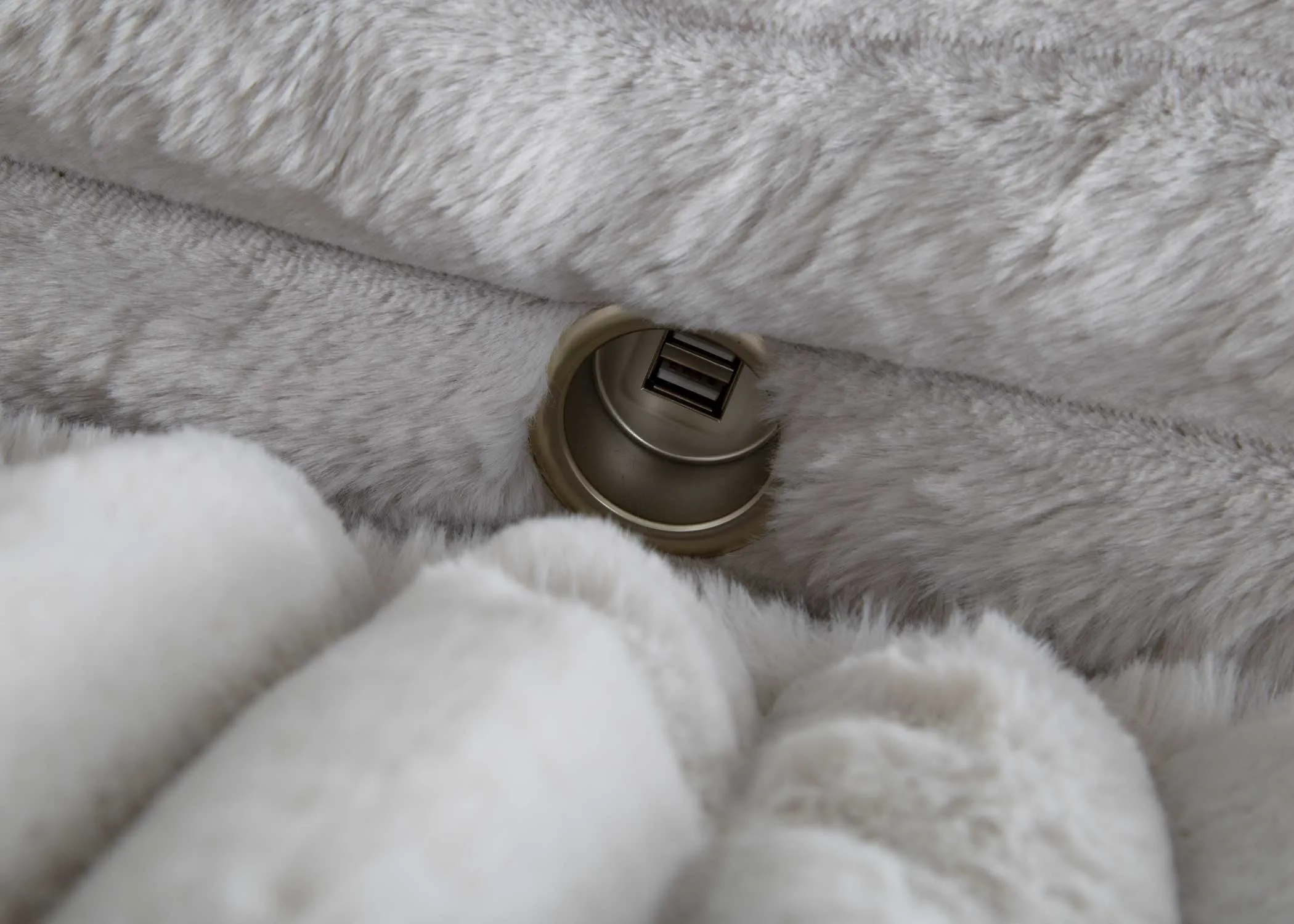 Comfy Upholstered Chaise Lounge