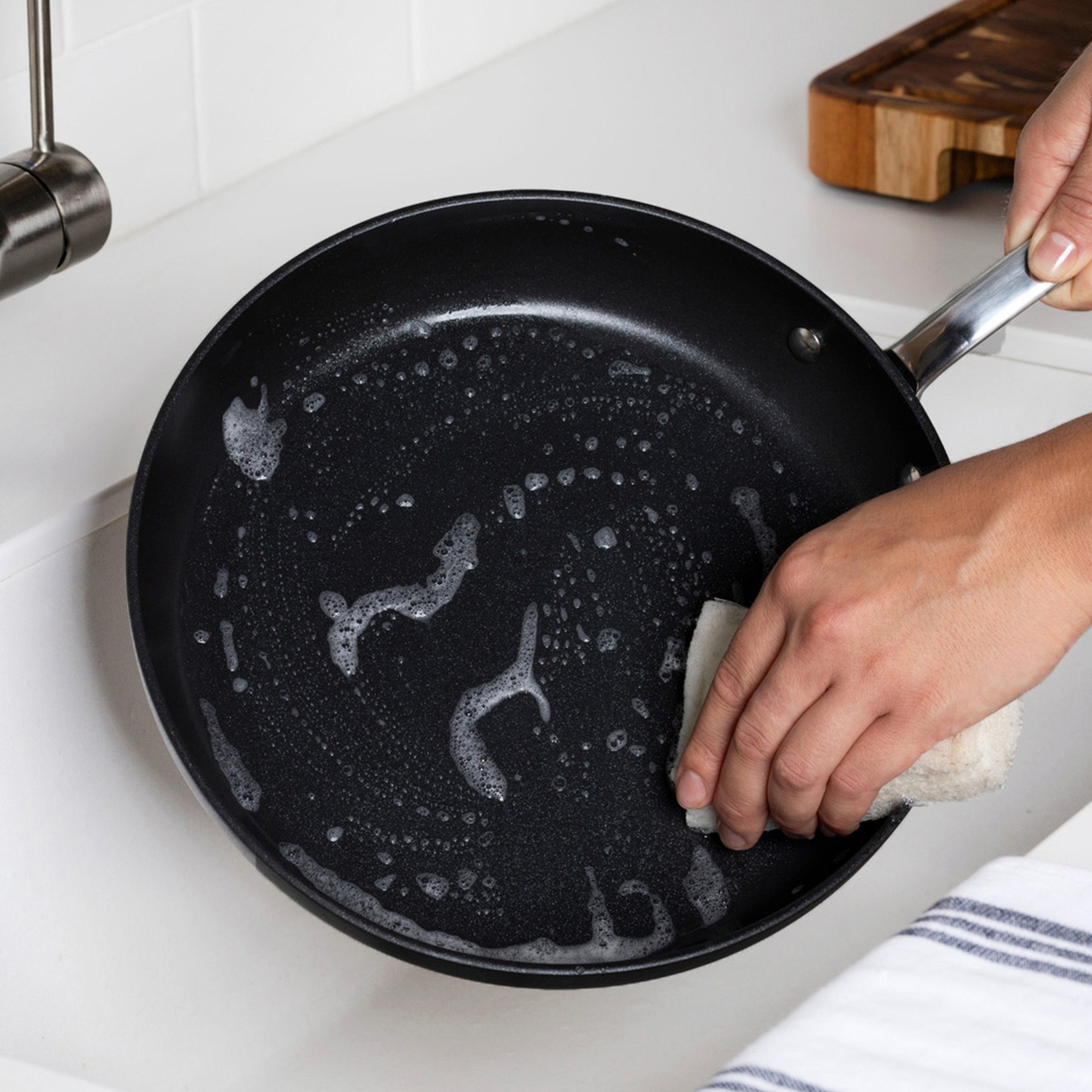 All-Clad HA1 Expert Hard Anodized Nonstick Square Grill, 11