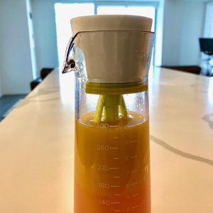 Chef'n Emulstir Salad Dressing Mixer