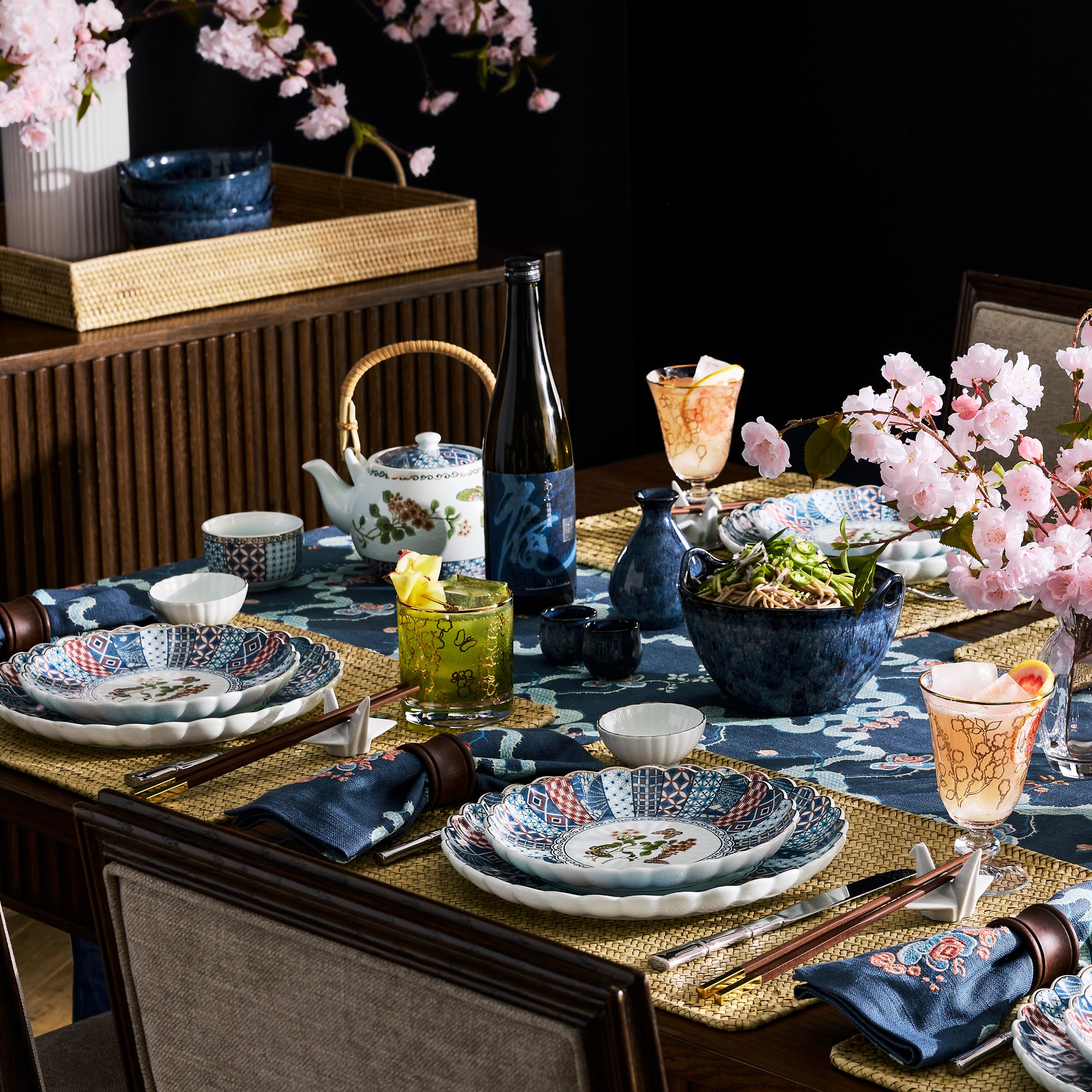 Akino Dinner Plates, Set of 4