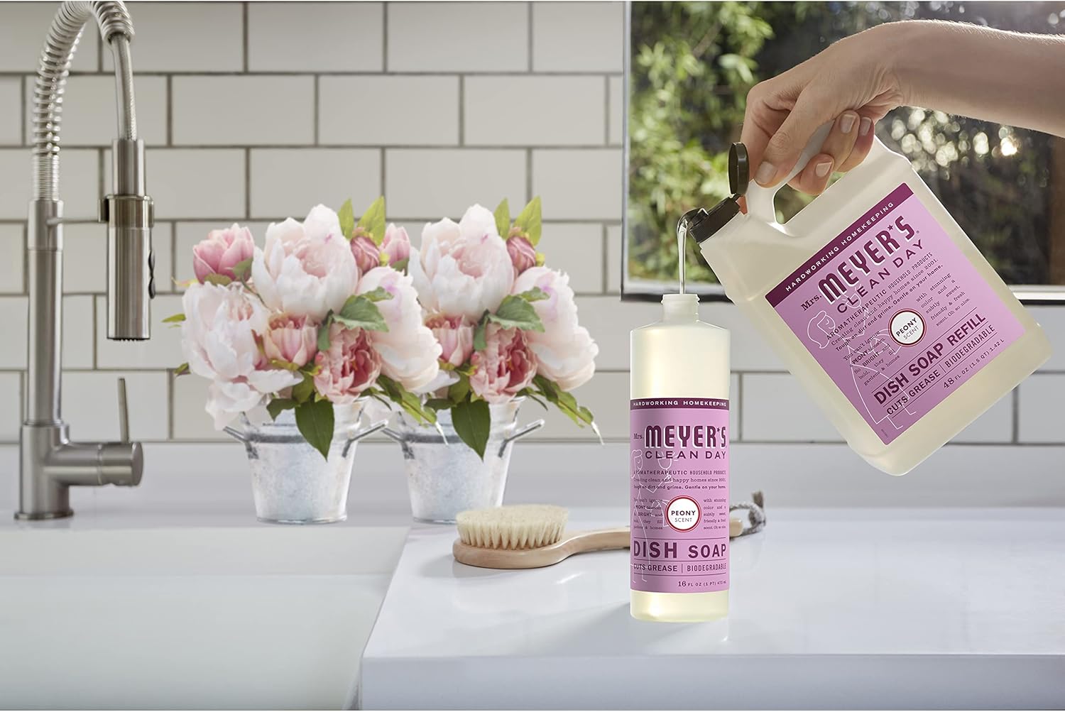 MRS. MEYER'S CLEAN DAY Liquid Dish Soap Refill, Biodegradable Formula, Basil, 48 fl. oz