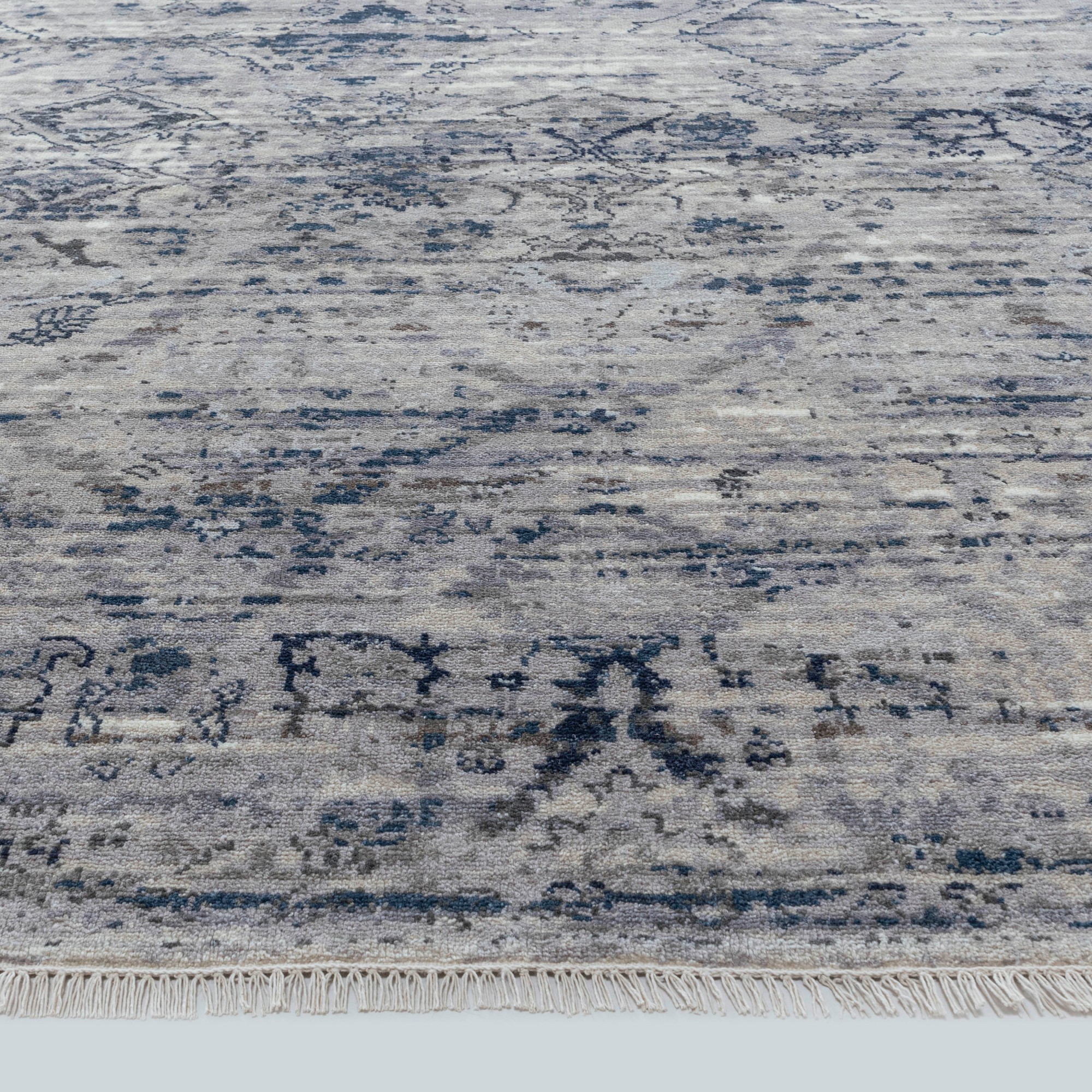 Broken Floral Hand Knotted Rug