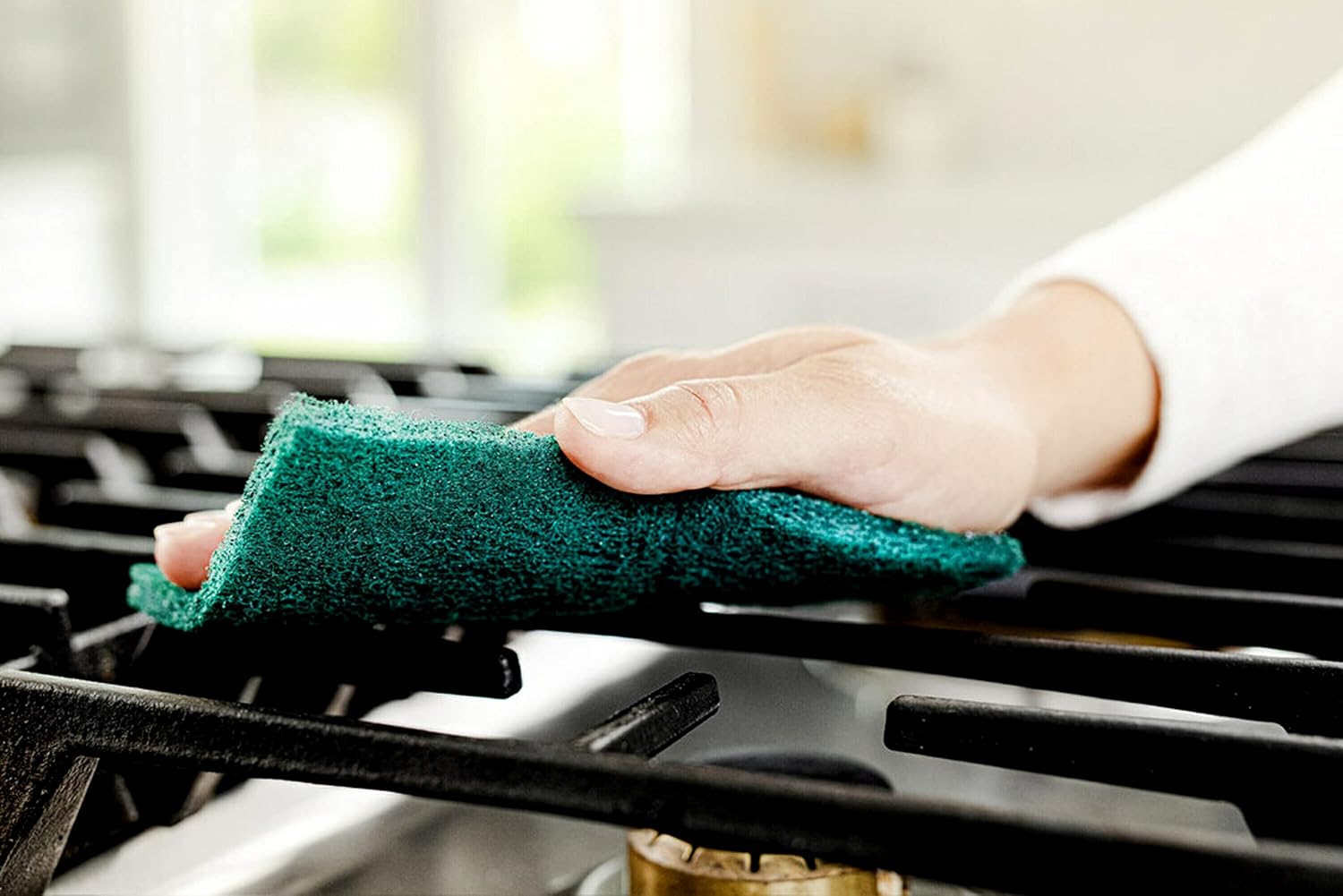 Scotch-Brite Heavy Duty Scour Pads, Great For The Kitchen, Garage and Outdoors, 8 Pads