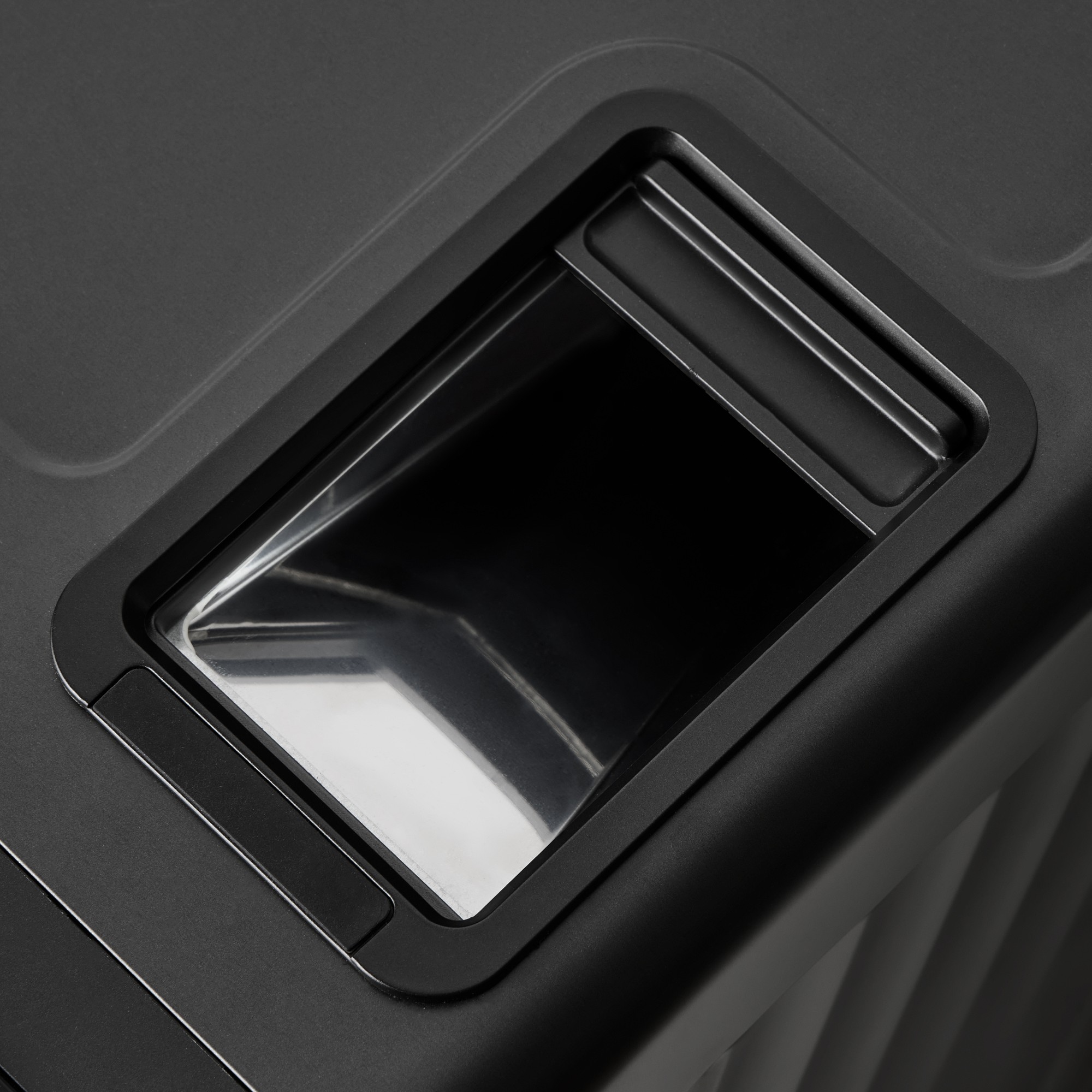 GE Profile™ Smart Indoor Smoker