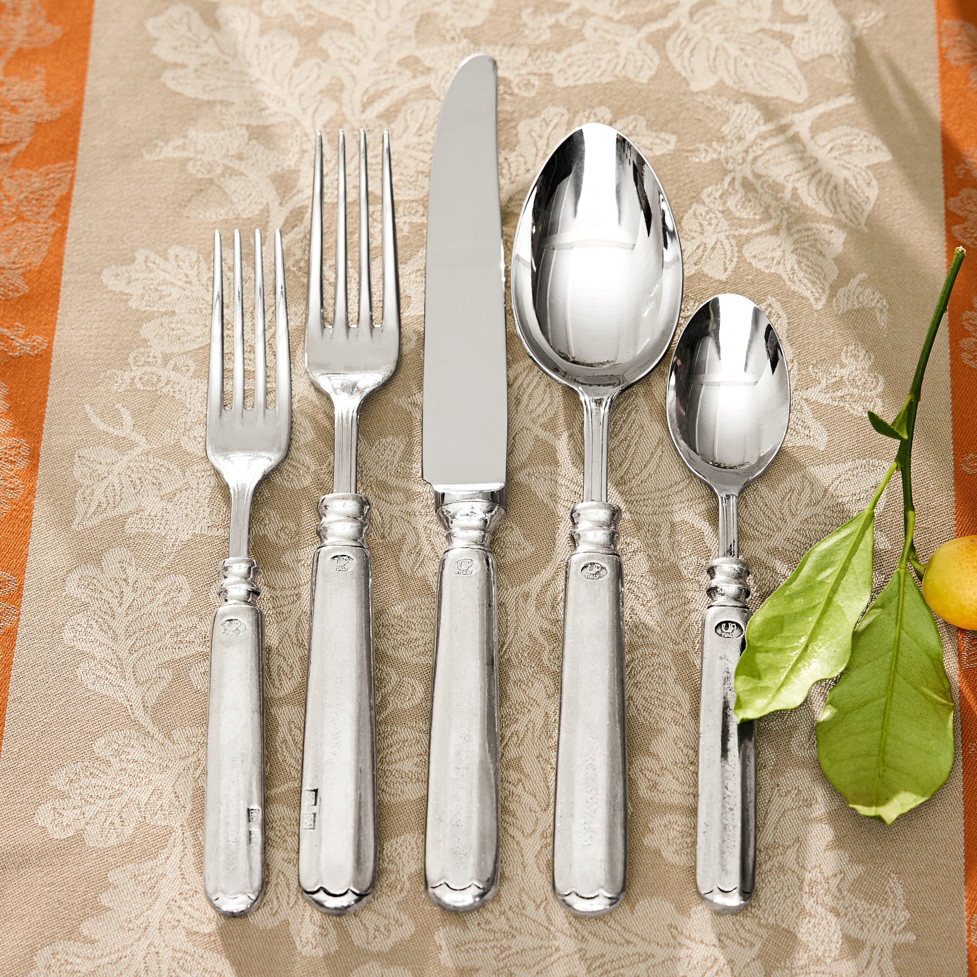 Valpeltro Alton Flatware Sets