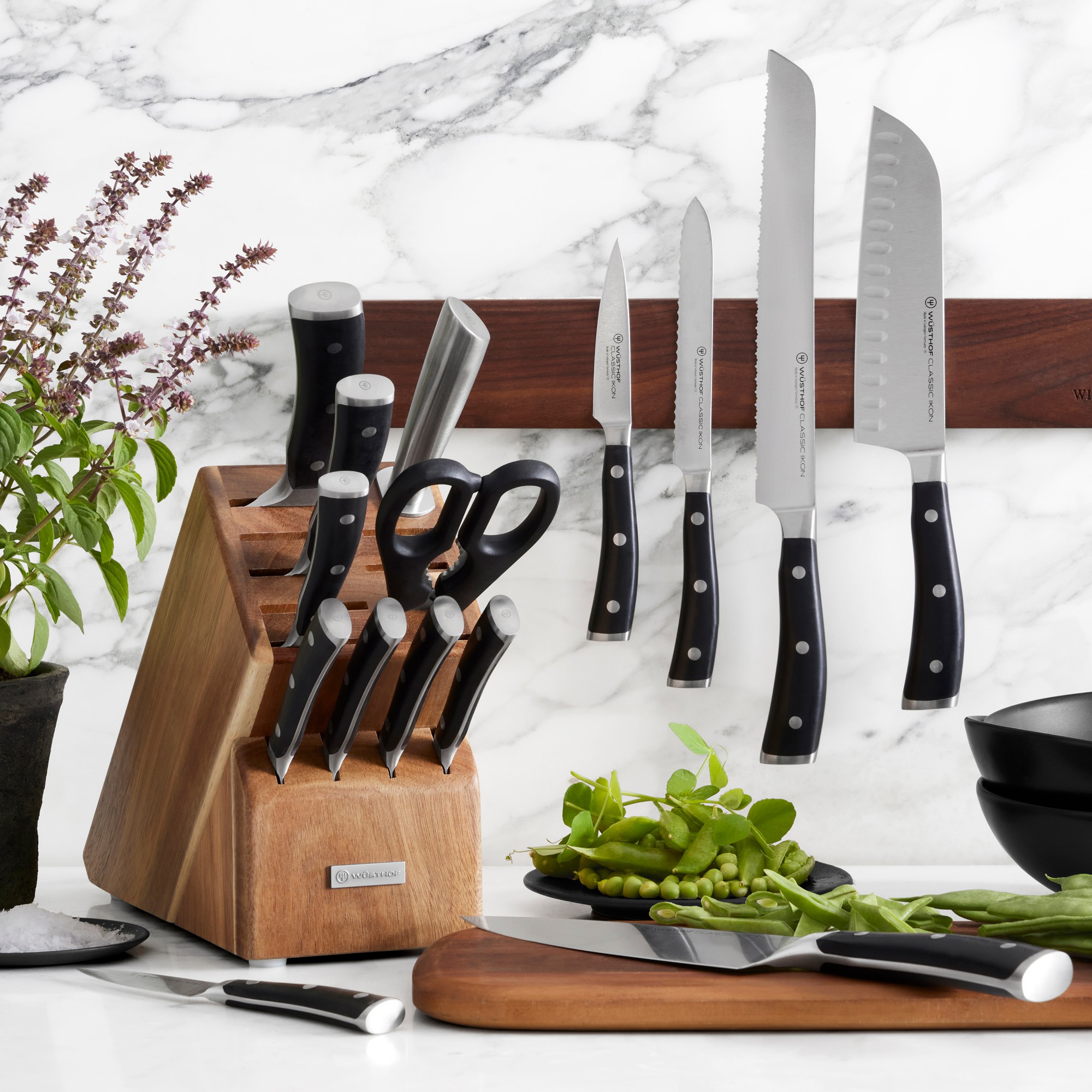 Wüsthof Classic Ikon Double-Serrated Bread Knife, 9