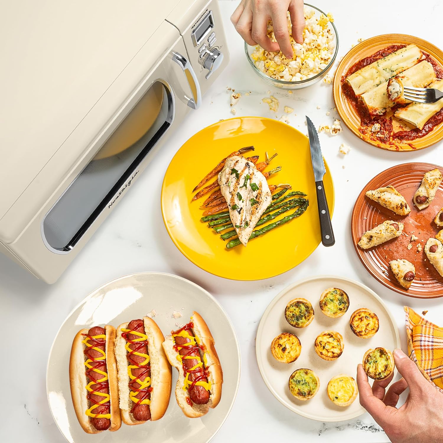 Nostalgia Retro Compact Countertop Microwave Oven - 0.7 Cu. Ft. - 700-Watts with LED Digital Display - Child Lock - Easy Clean Interior - Aqua