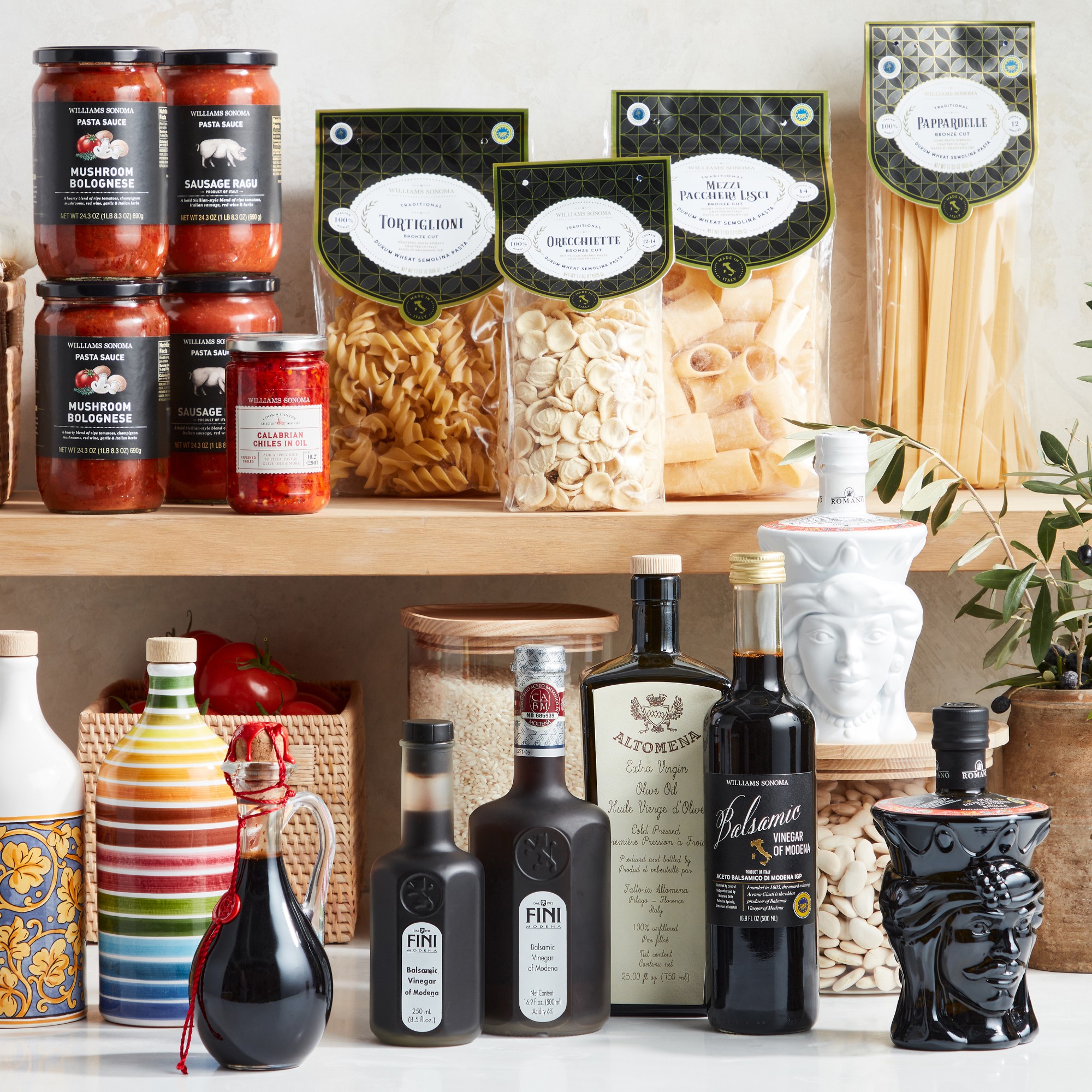 Muraglia Extra Virgin Olive Oil in Palermo Bottle