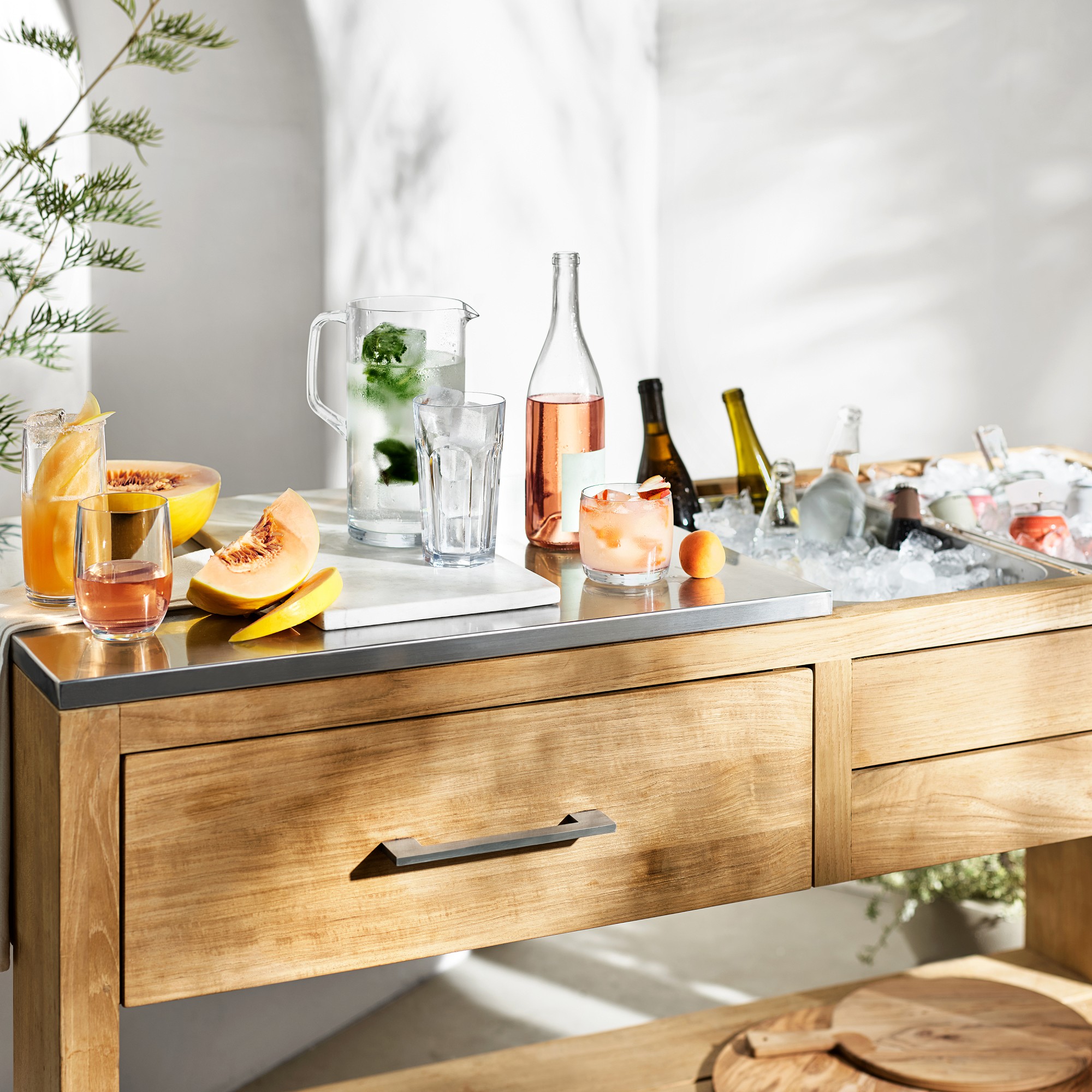 DuraClear® Tritan Outdoor Pitcher