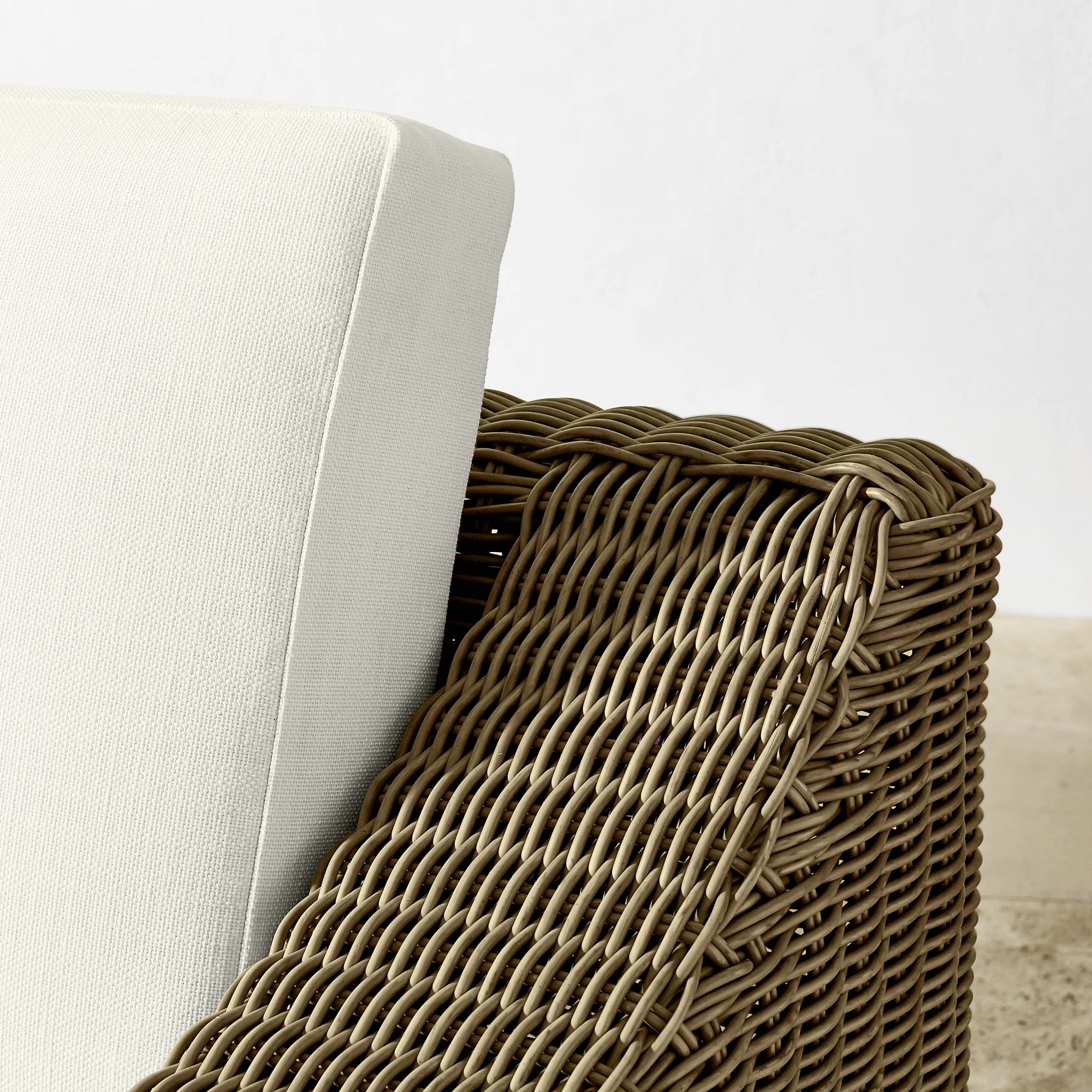 San Clemente Outdoor Sofa (90.5