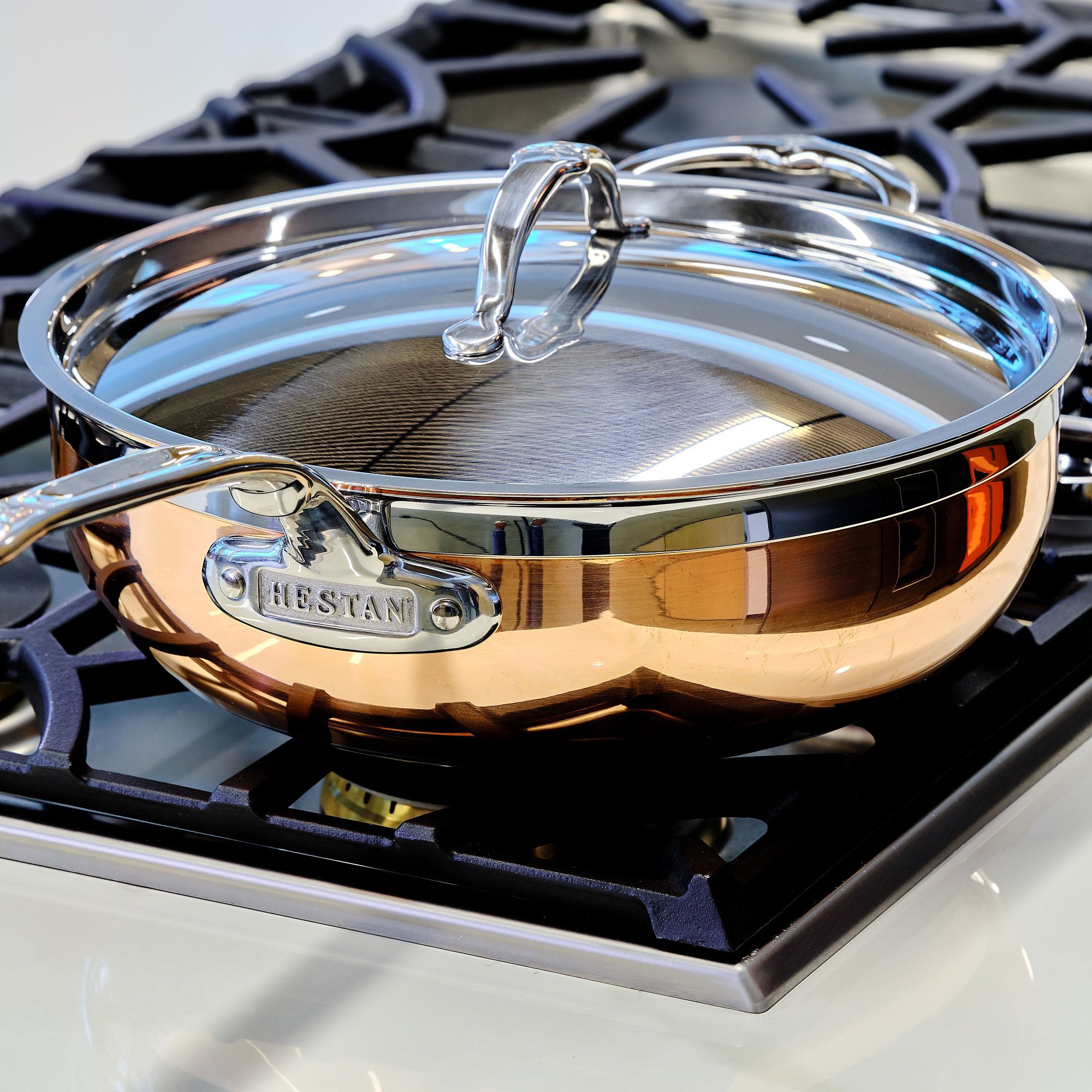 Hestan CopperBond Covered Essential Pan with Handle Helper, 5-Qt.