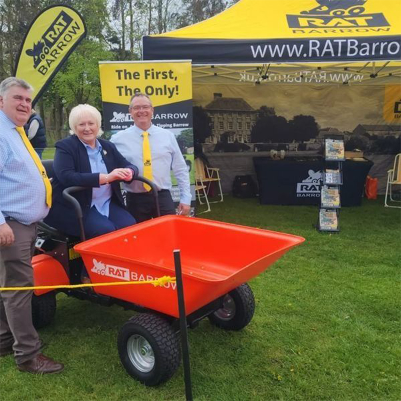 😍Clearance Sale💥RAT Barrow Ride On Articulated Tipping Wheelbarrow