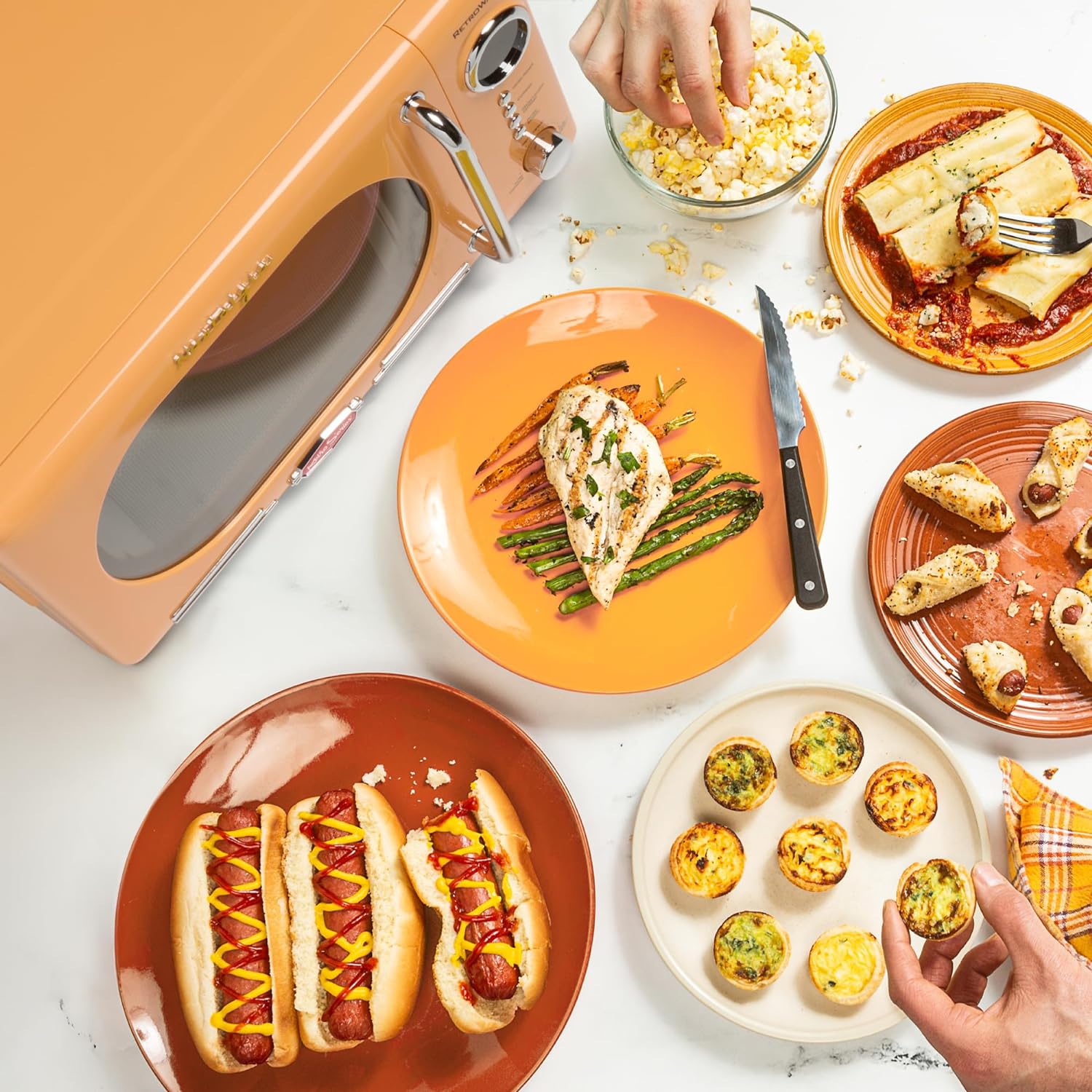 Nostalgia Retro Compact Countertop Microwave Oven - 0.7 Cu. Ft. - 700-Watts with LED Digital Display - Child Lock - Easy Clean Interior - Aqua