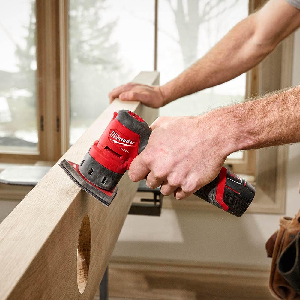 MILWAUKEE 12V FUEL™ Orbital Detail Sander Skin M12FDSS0