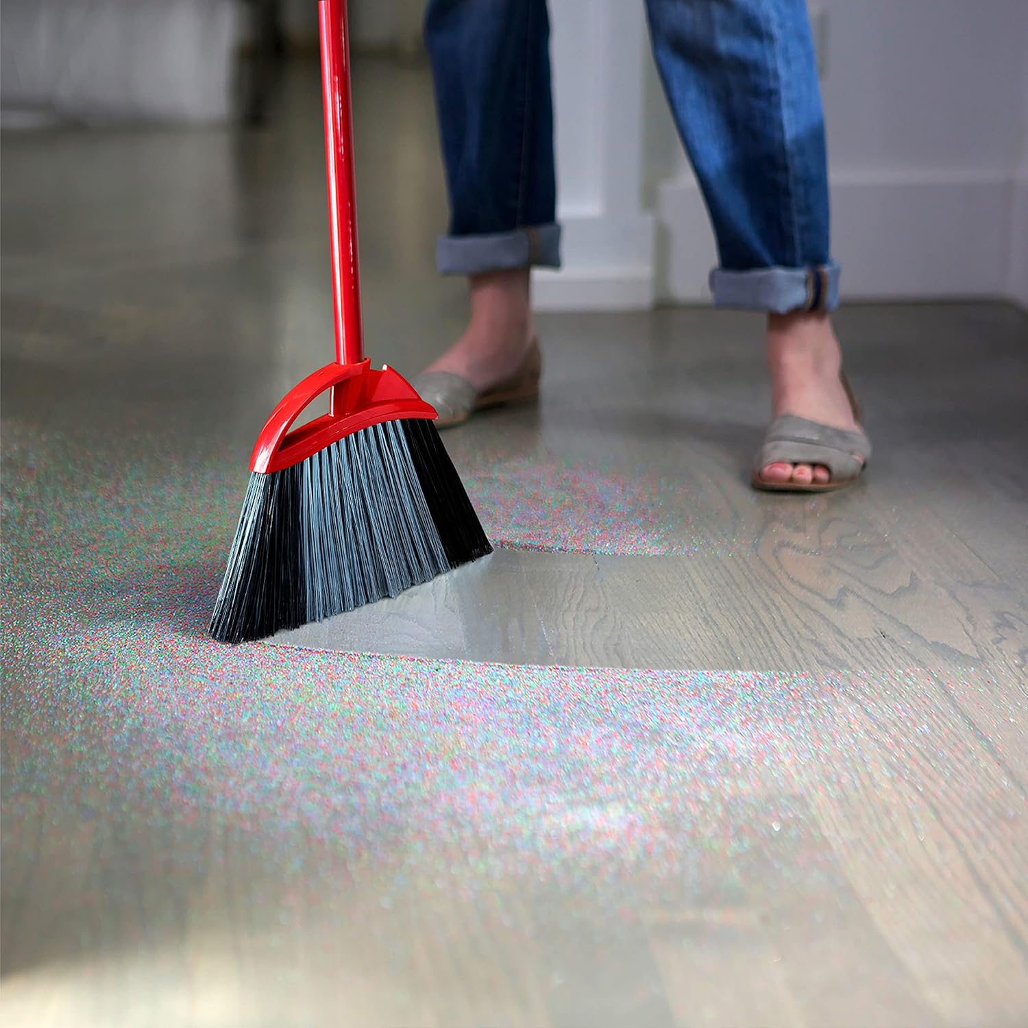 O-Cedar One Sweep Broom with Step-On Dustpan | Remove 99% with One Sweep | Lightweight Quiet Cleaning Tool | Ideal for Pet Owners