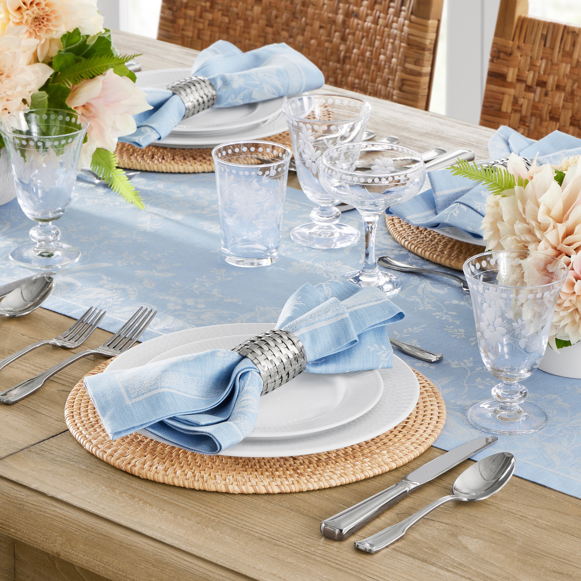 Primavera Jacquard Table Runner