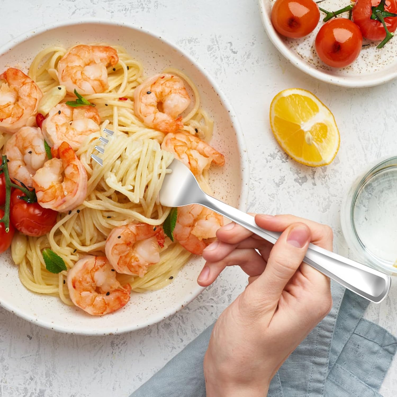 200 Count Heavy Duty Gold Plastic Silverware, 100 Forks, 50 Spoons, 50 Knives, BPA-Free, Heat Resistant, Disposable Gold Plastic Utensils Set, Gold Plastic Cutlery Set, Plasticware Bulk