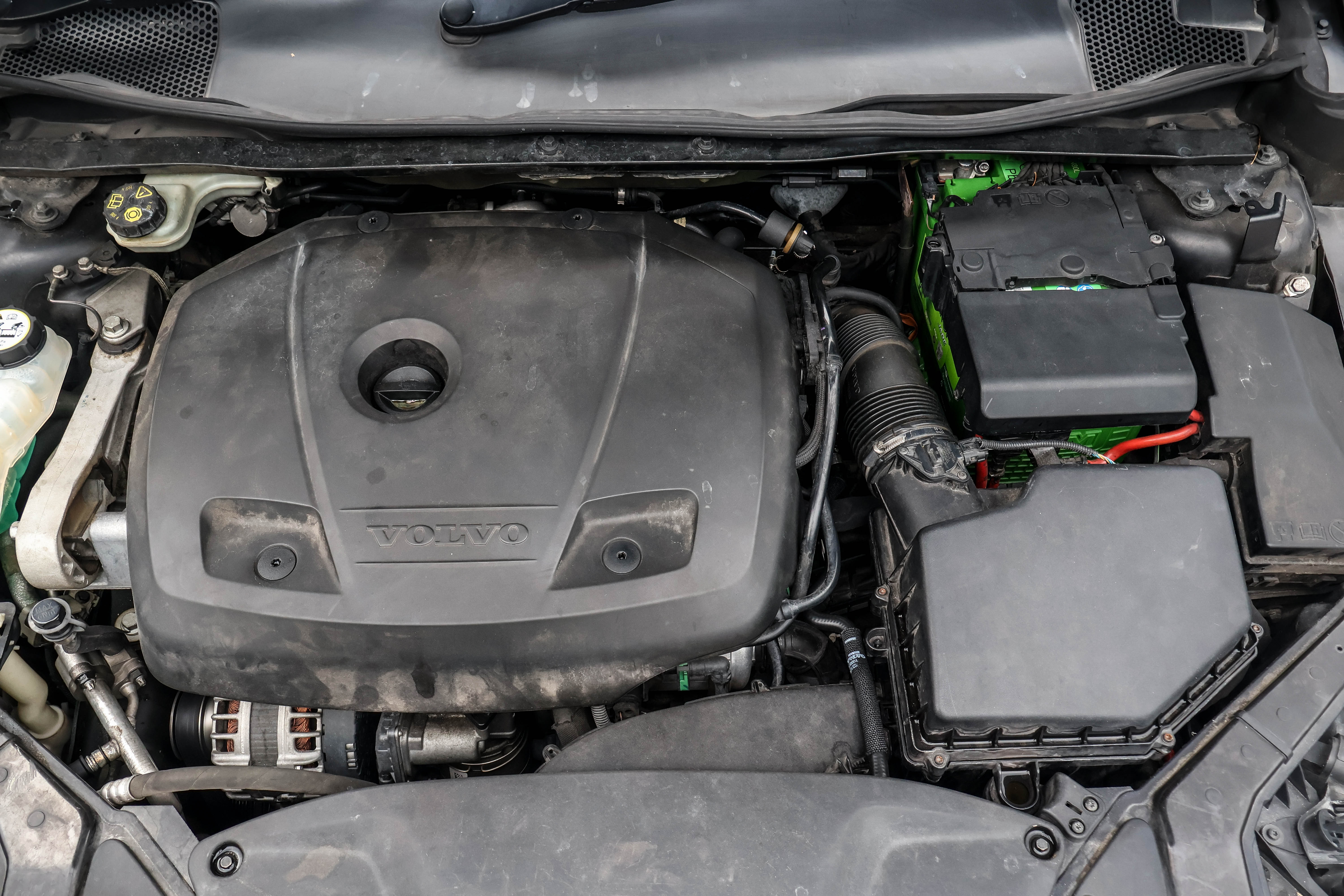 2015 USED VOLVO V40 T2 (A) YV1MV28H0G2286834 SMN2282L