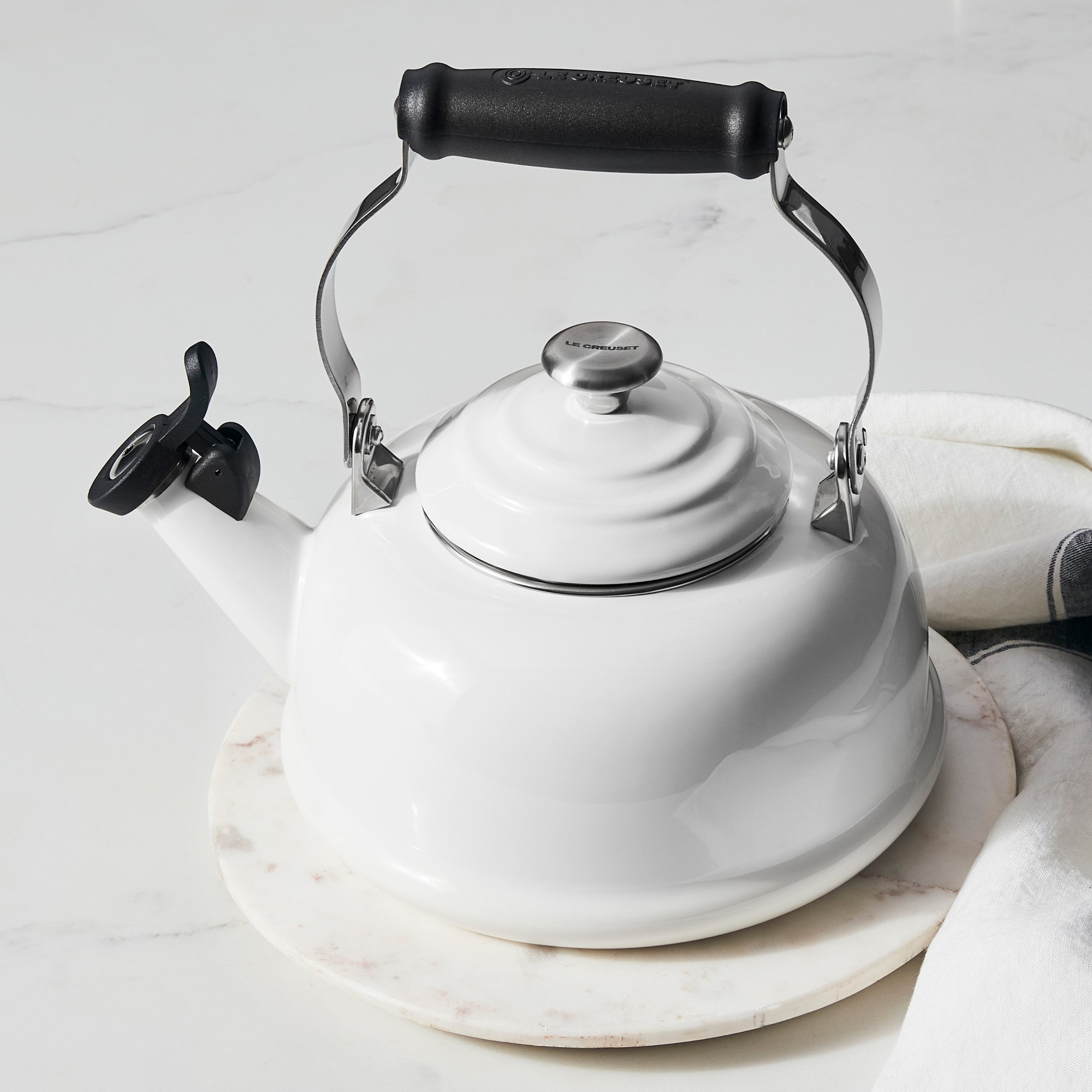 Le Creuset Classic Whistling Tea Kettle