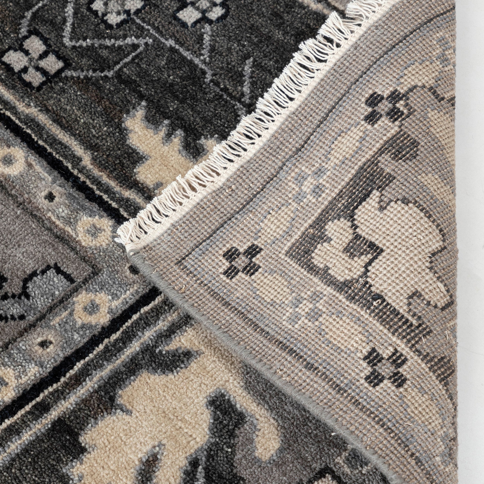 Fleur Hand Knotted Rug
