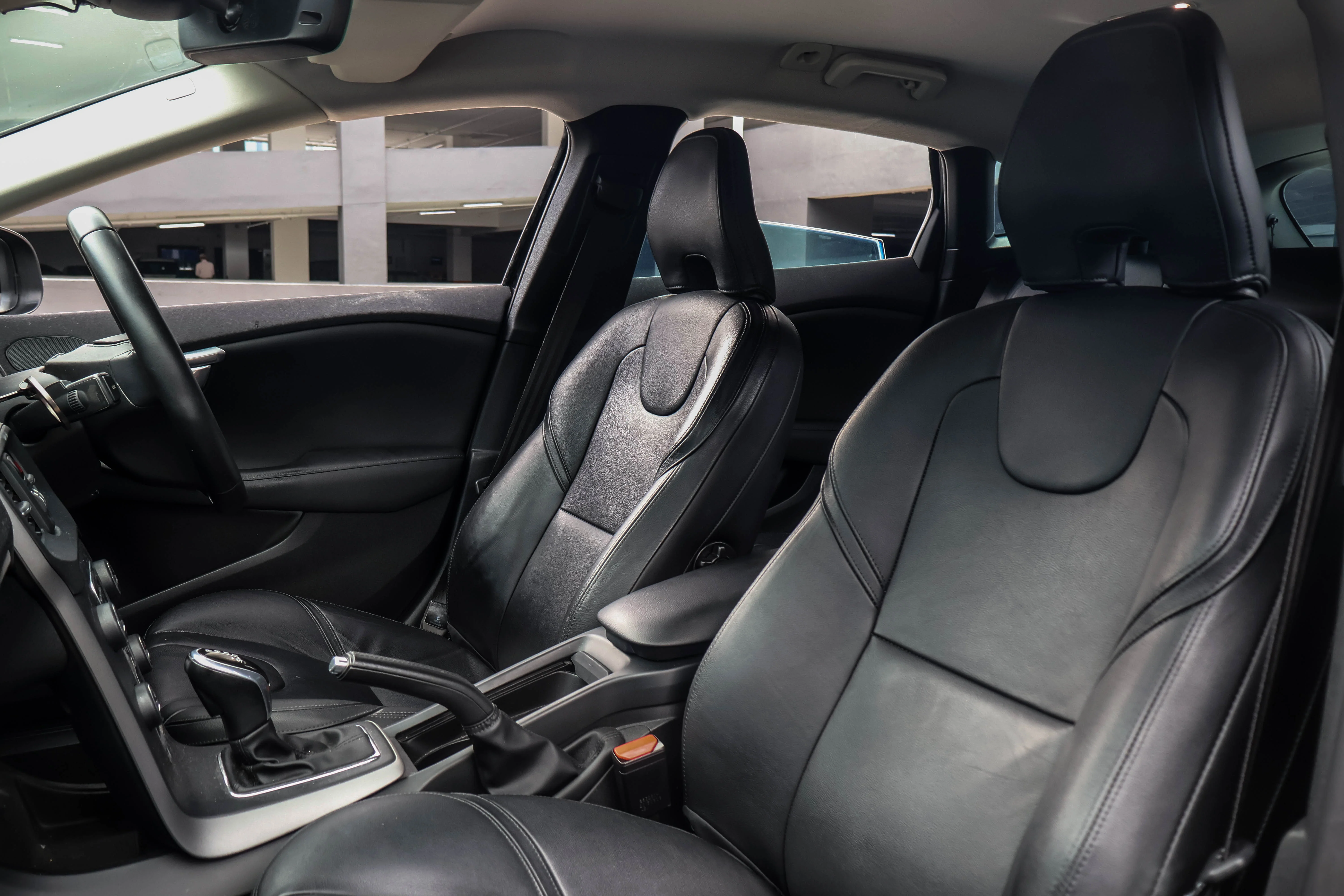 2015 USED VOLVO V40 T2 (A) YV1MV28H0G2286834 SMN2282L