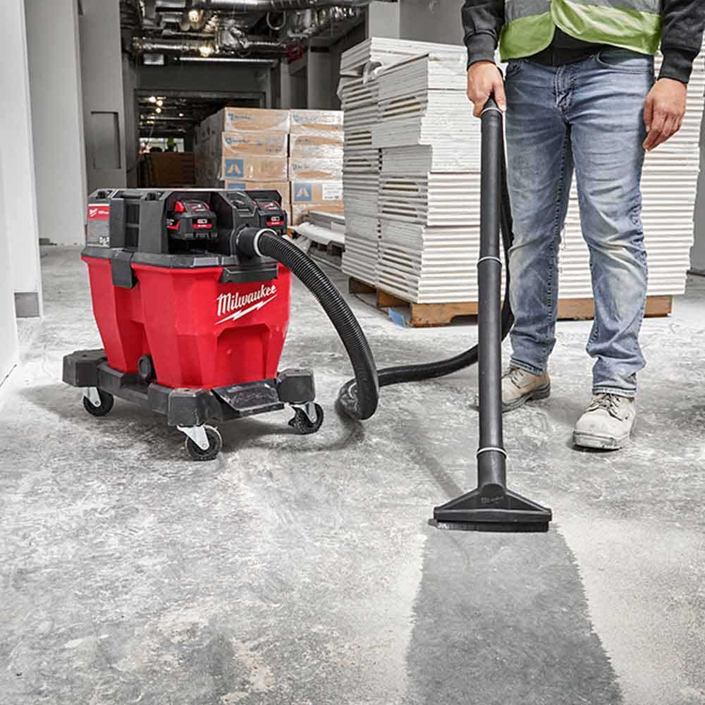 MILWAUKEE 18V FUEL™ 34L Wet/Dry Vacuum Skin M18FVC34L0