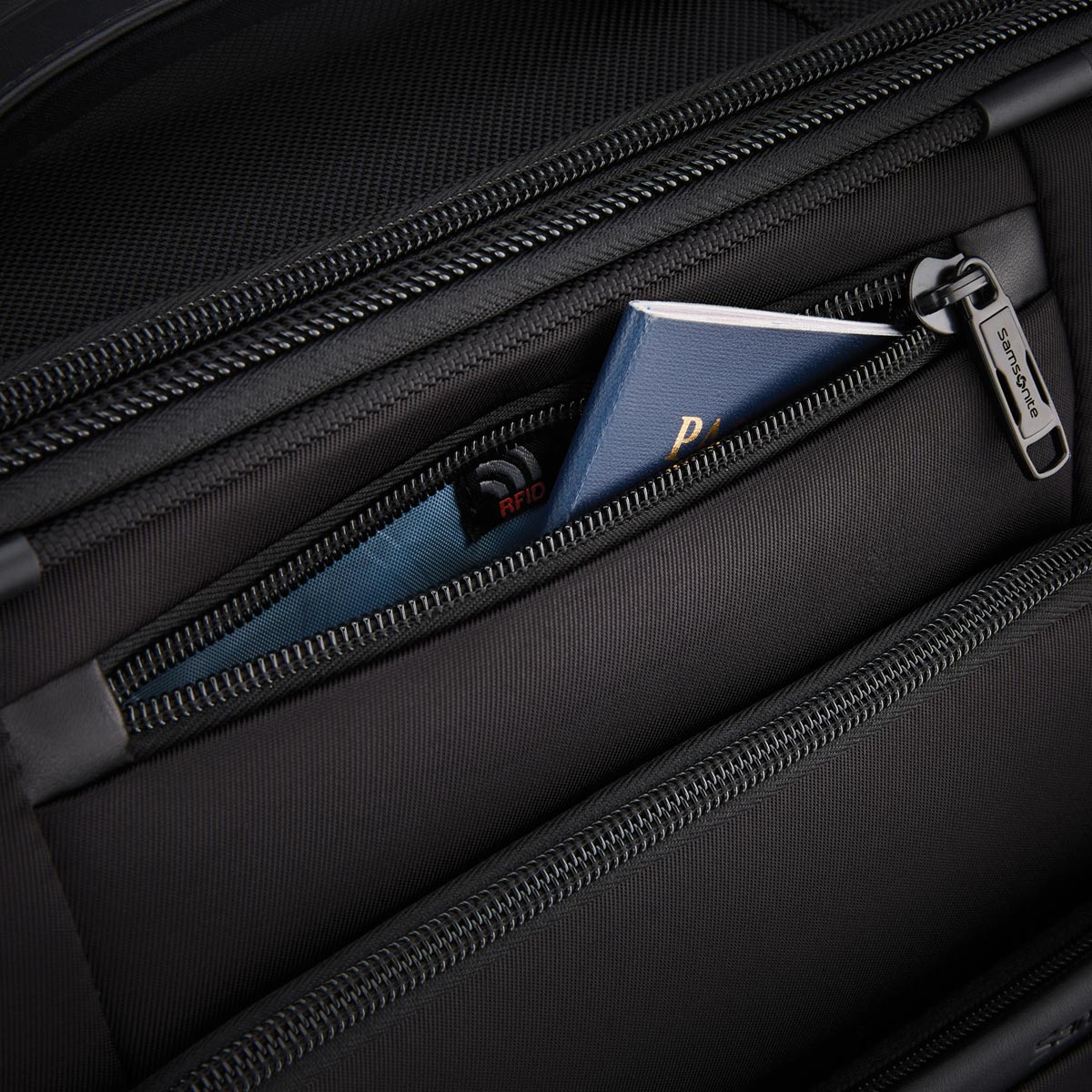 Samsonite Pro Carry On Expandable Spinner