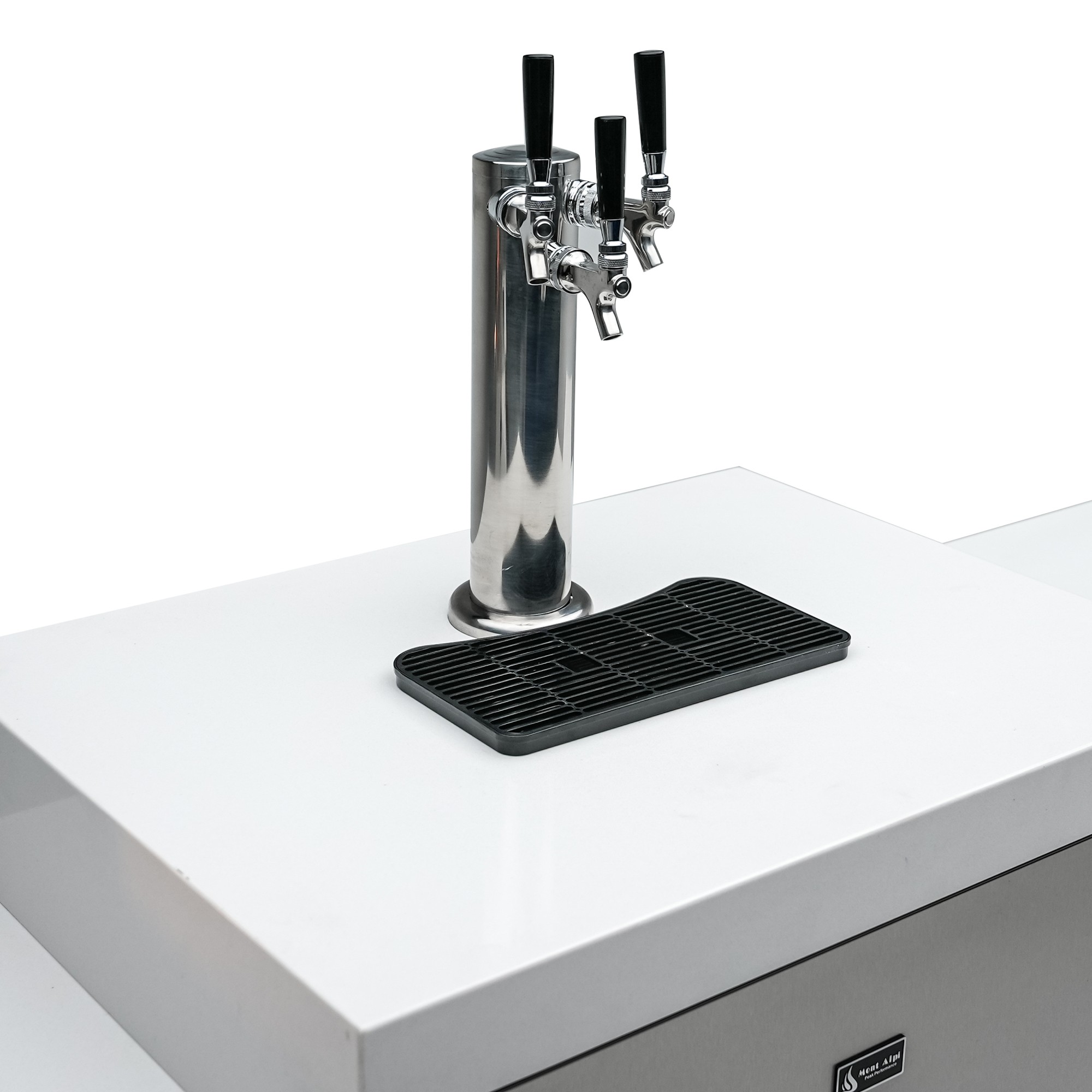 Mont Alpi 805 Deluxe Island with Beverage Center, Fridge, & Corner Module