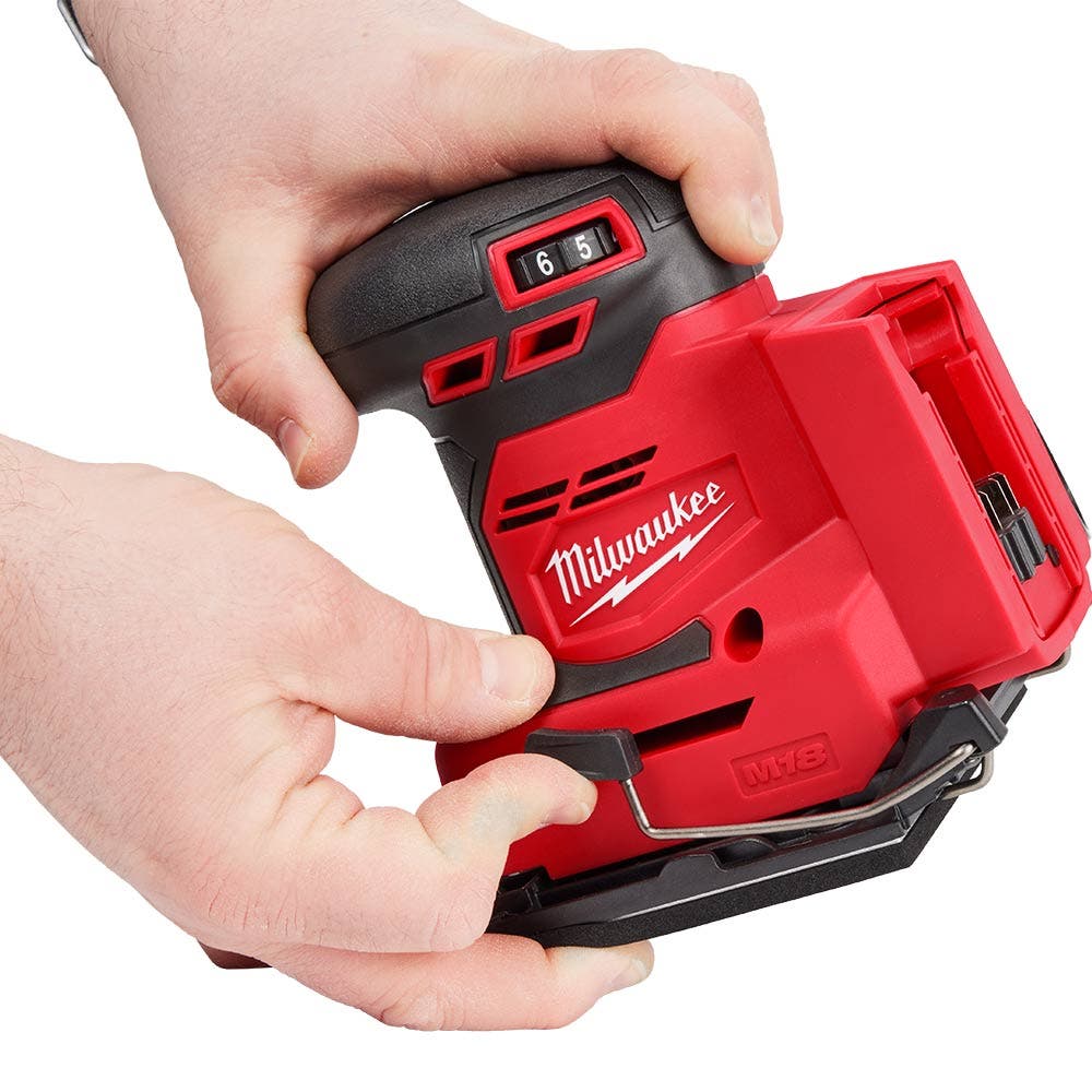 MILWAUKEE 18V 1/4 Sheet Sander Skin M18BQSS0