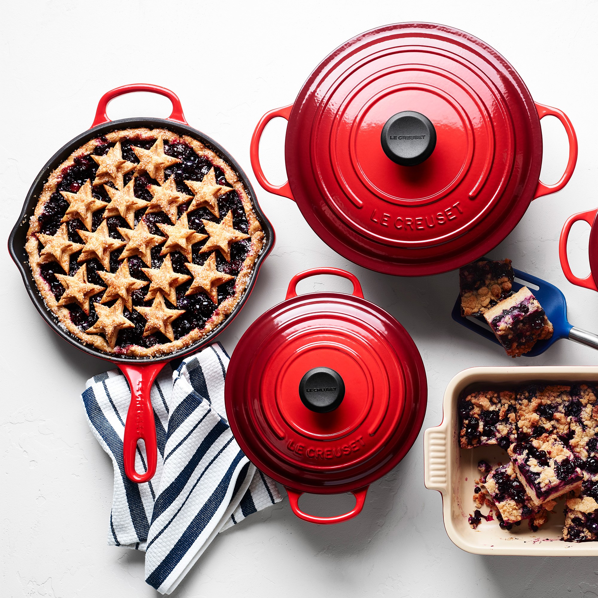 Le Creuset Signature Enameled Cast Iron Deep Skillet