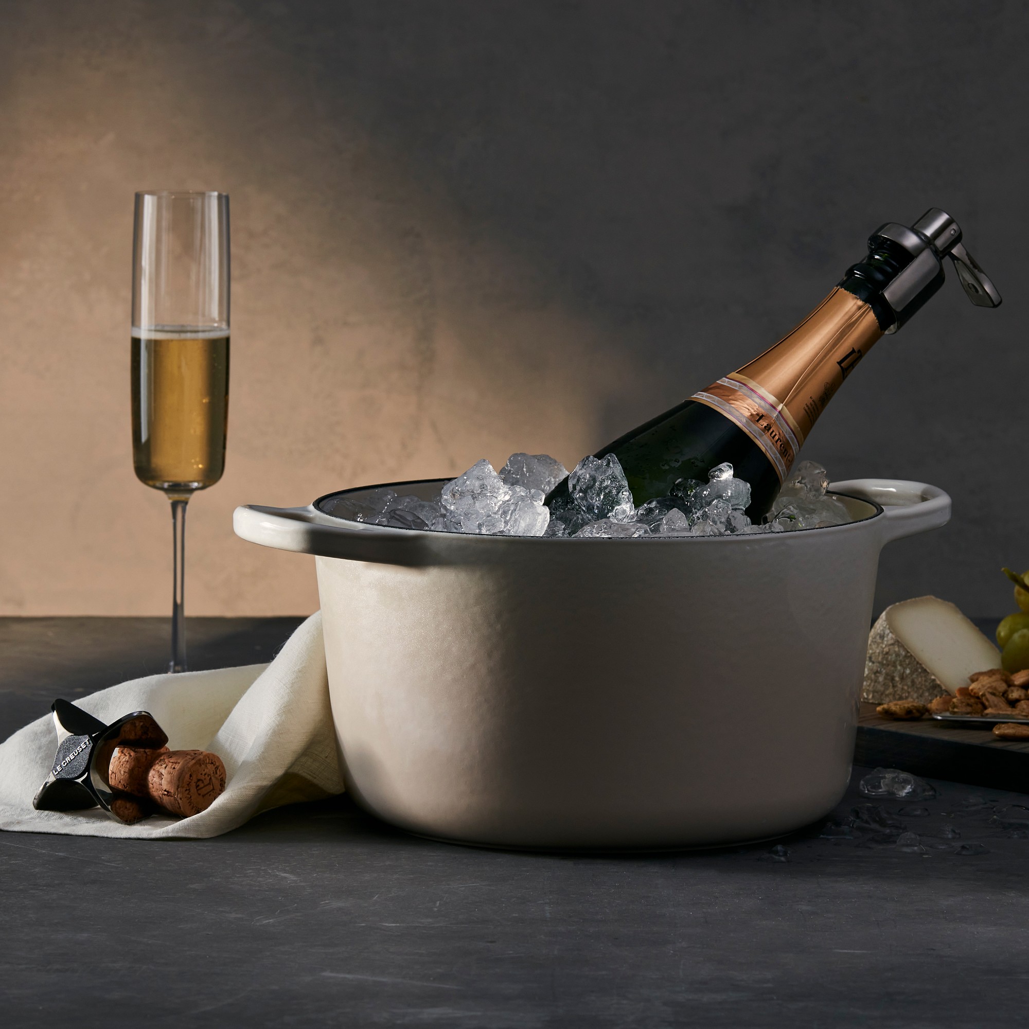 Le Creuset Sparkling Wine Set
