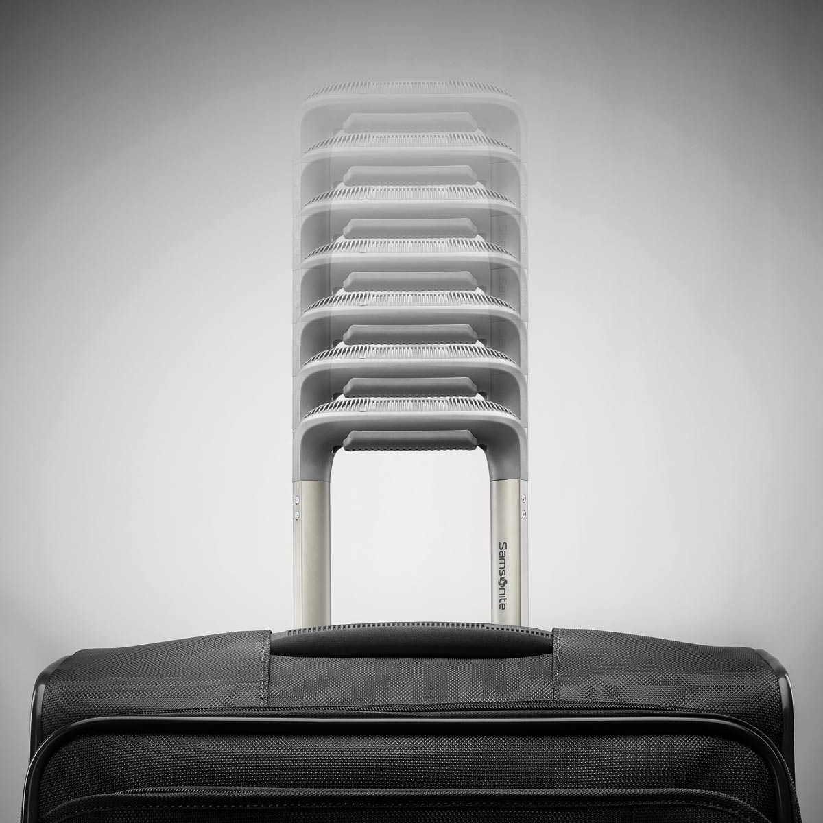 Samsonite Insignis Medium Expandable Spinner