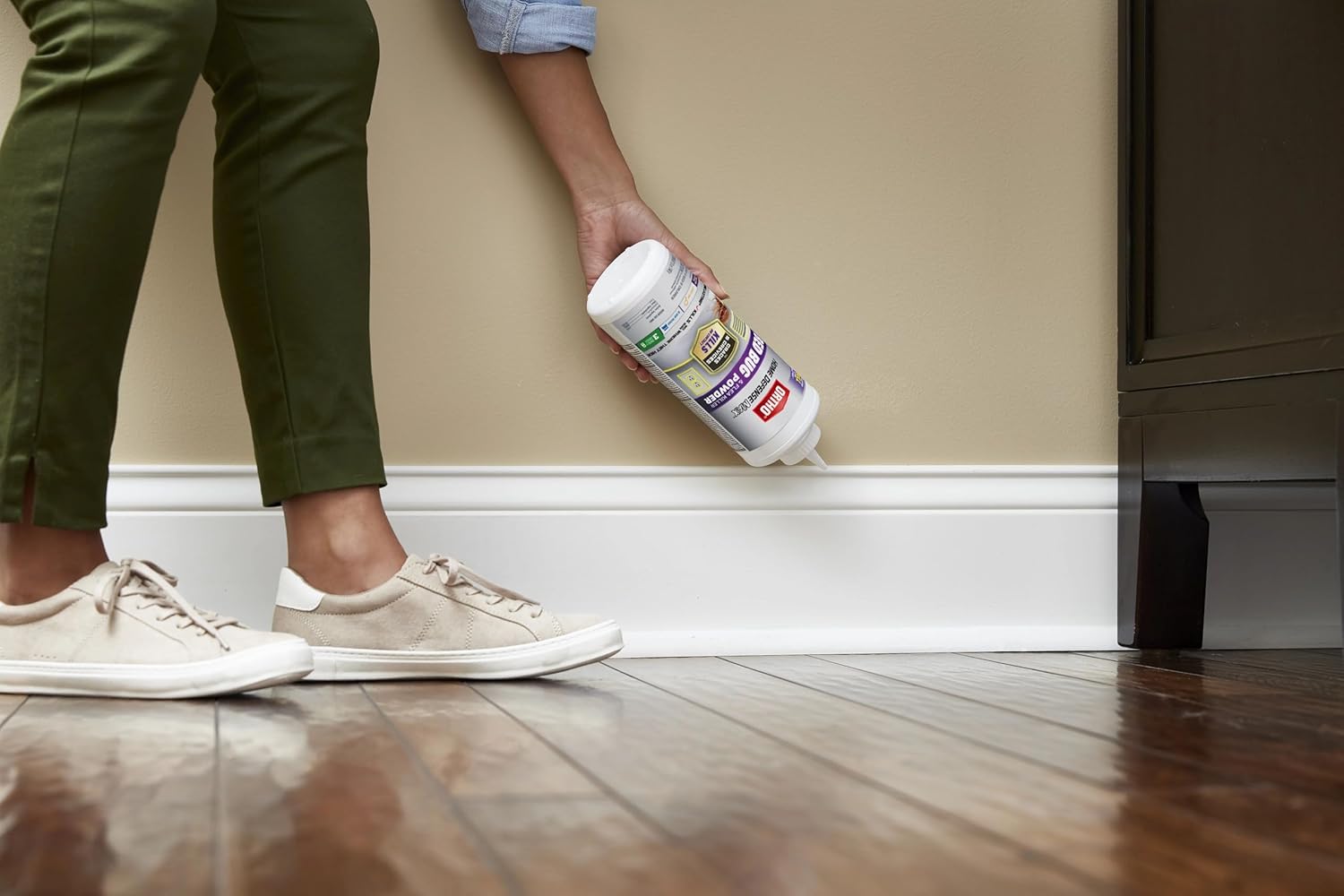 Ortho Home Defense Max Bed Bug, Flea and Tick Killer - With Ready-to-Use Comfort Wand, Kills Bed Bugs and Bed Bug Eggs, Bed Bug Spray Also Kills Fleas and Ticks, 1 gal.