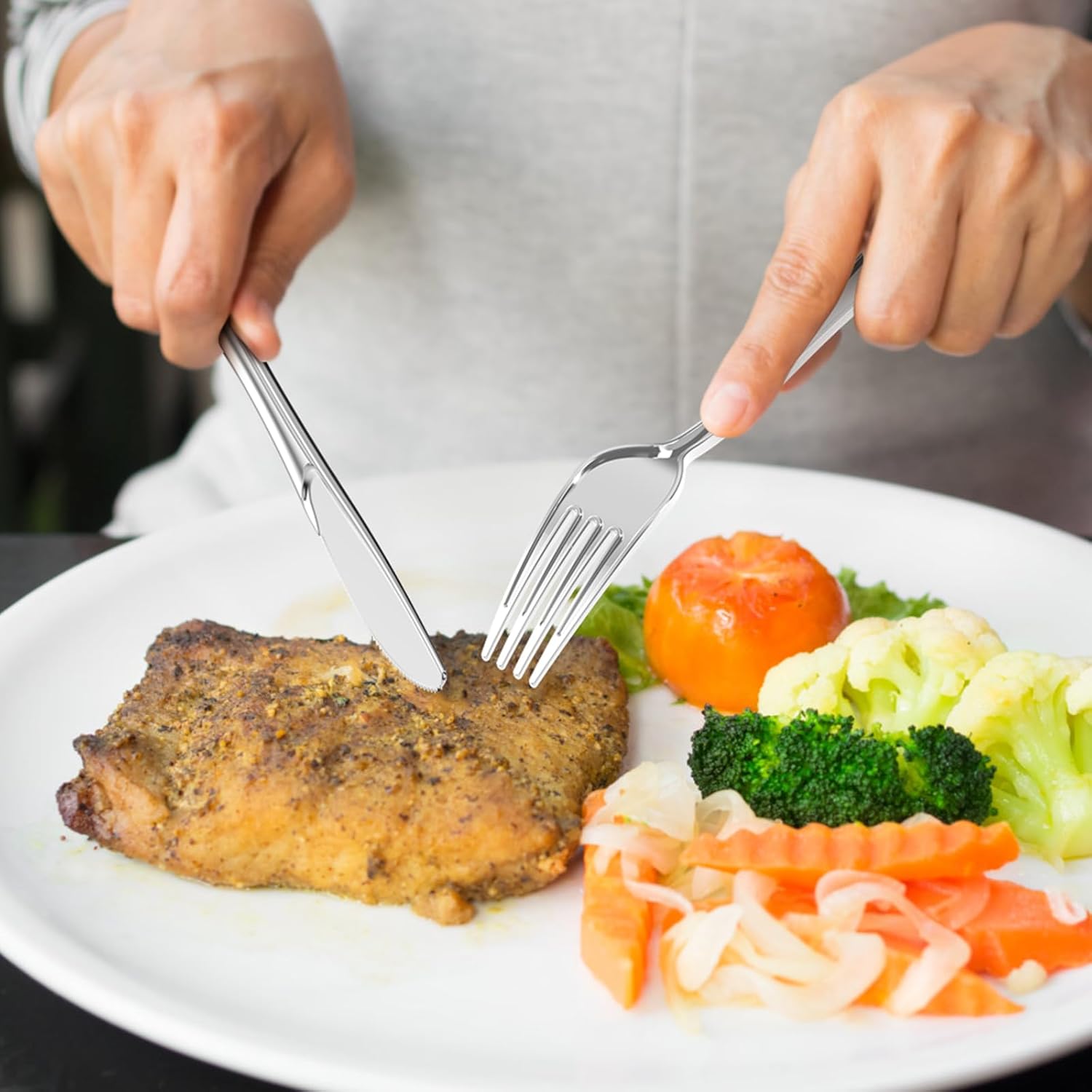 200 Count Heavy Duty Gold Plastic Silverware, 100 Forks, 50 Spoons, 50 Knives, BPA-Free, Heat Resistant, Disposable Gold Plastic Utensils Set, Gold Plastic Cutlery Set, Plasticware Bulk