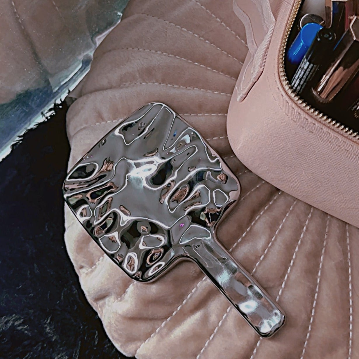 Aesthetic liquid Chrome handheld mirror