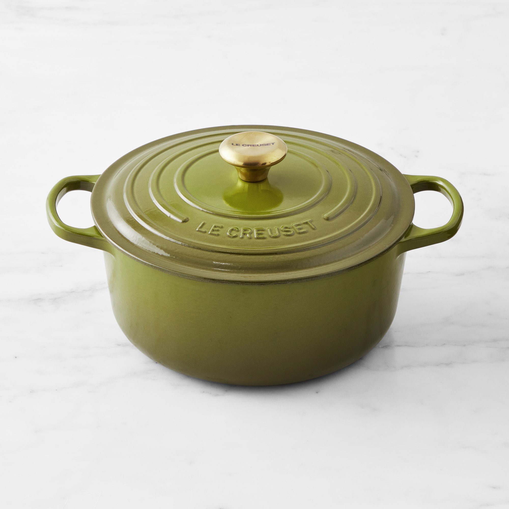 Le Creuset Signature Enameled Cast Iron Round Dutch Oven