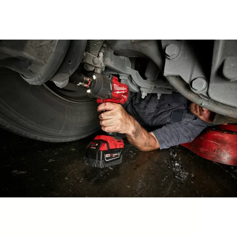 Milwaukee Impact Wrench M18 FUEL 18V 1/2