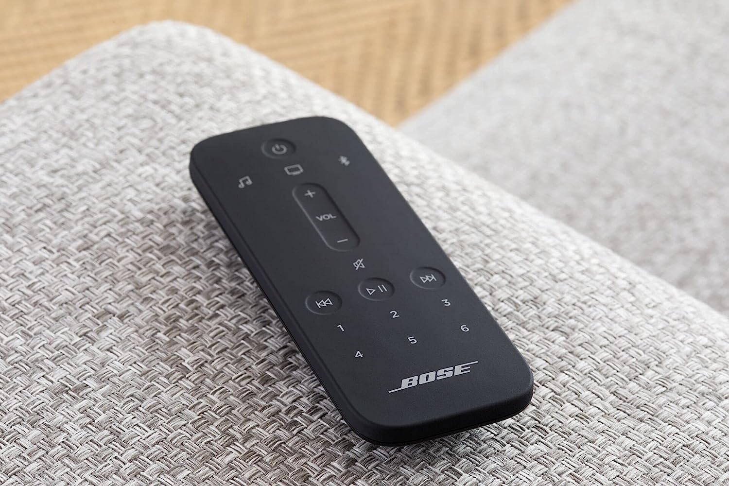Bose Smart Soundbar 900 Dolby Atmos with Alexa Built-In, Bluetooth connectivity