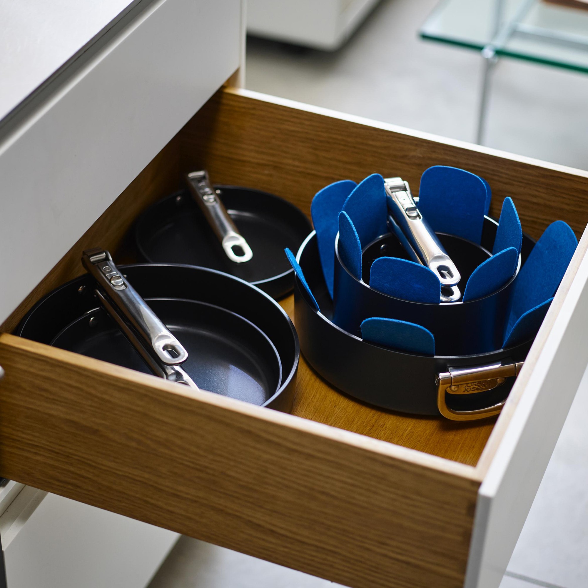 Joseph Joseph Ceramic Nonstick Space-Saving 10-Piece Cookware Set with Folding Handles