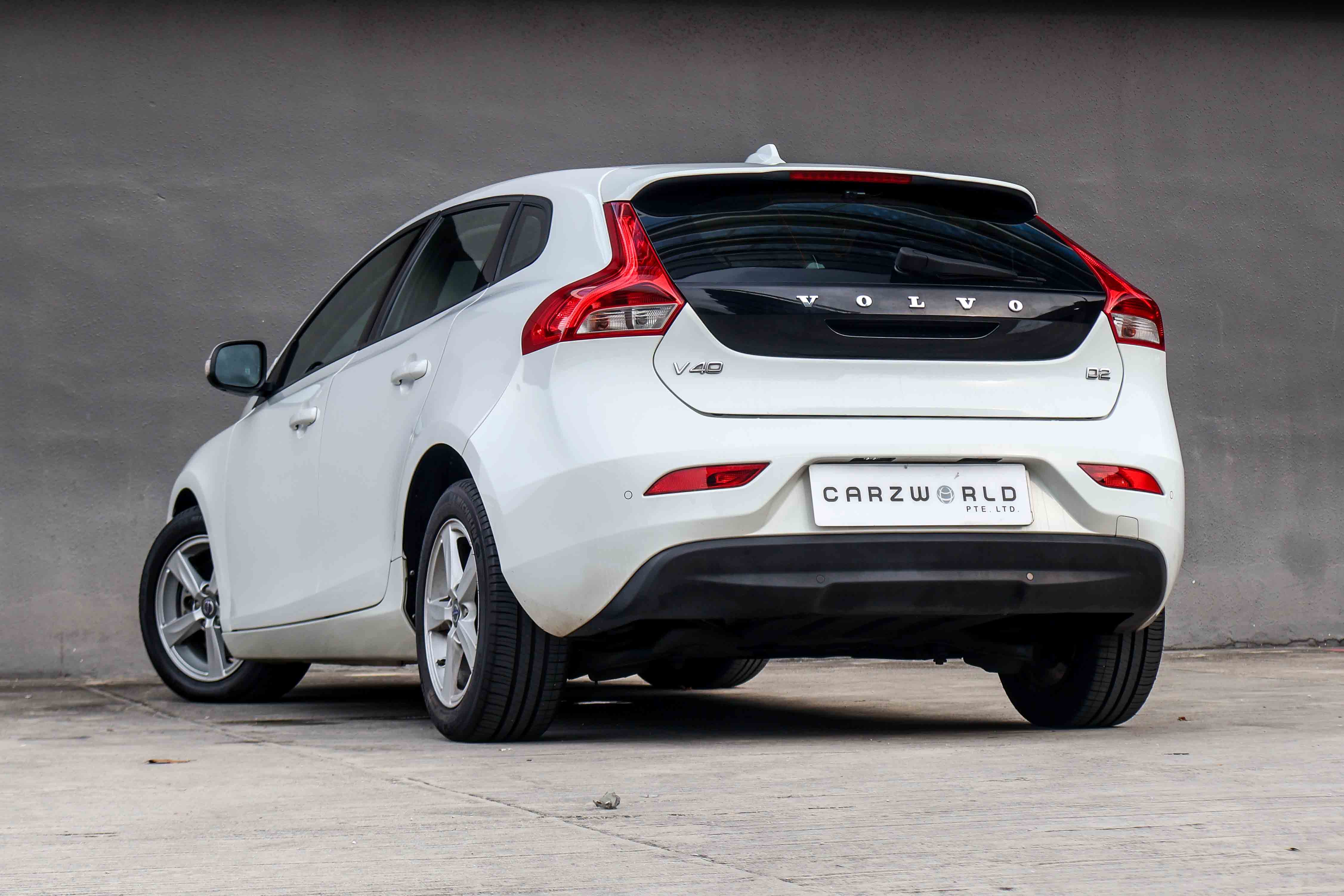 2014 USED VOLVO V40 D2 A/T ABS D/AIRBAG 2WD YV1MV845BF2204559 SKR861G